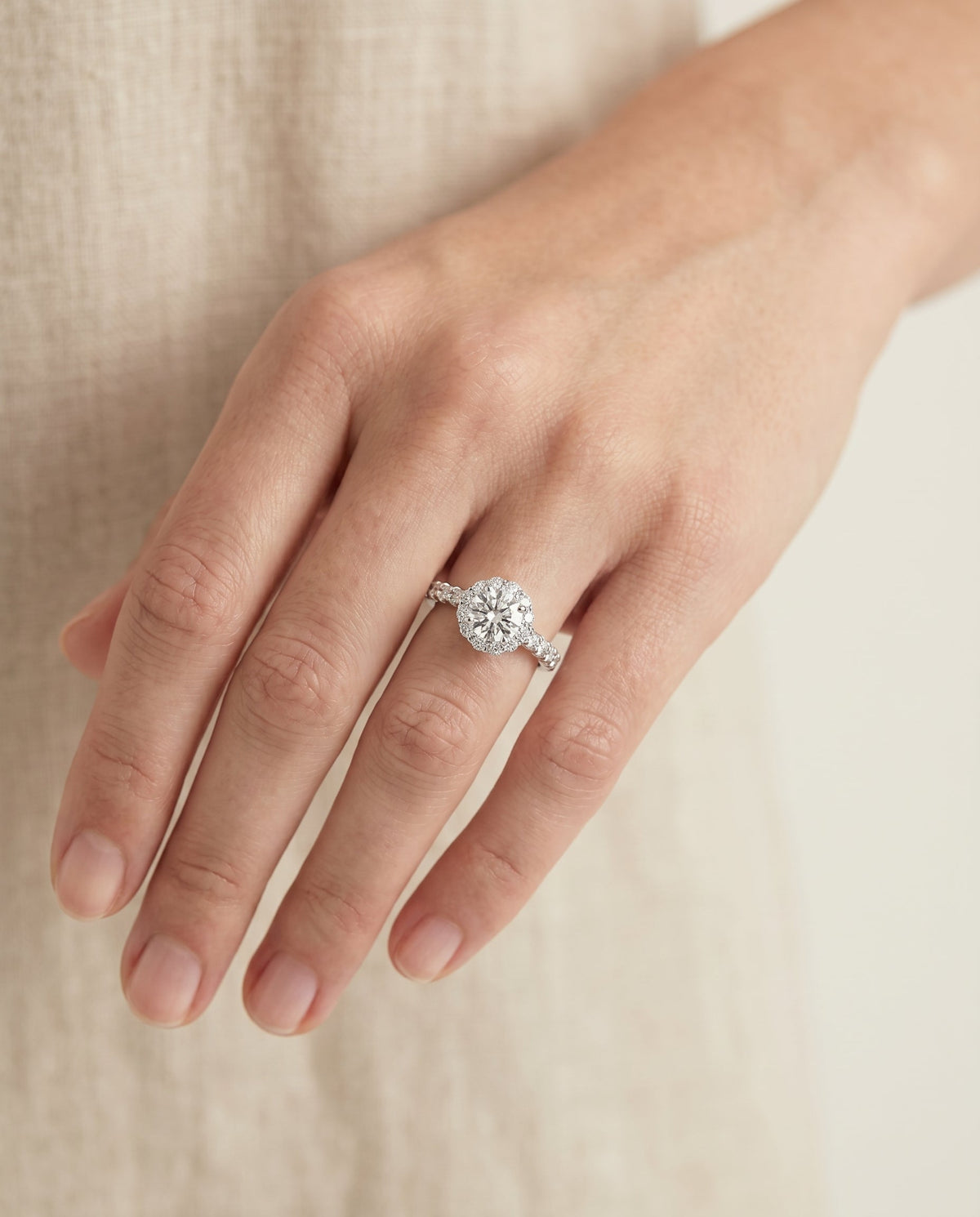 The Musetta setting for round diamonds, made to order in 18K White Gold | RockHer