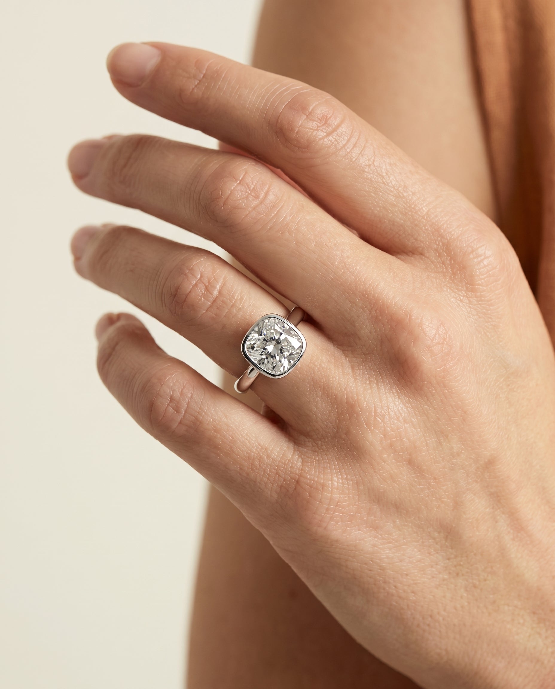 The Duran setting for cushion diamonds, made to order in Platinum | RockHer