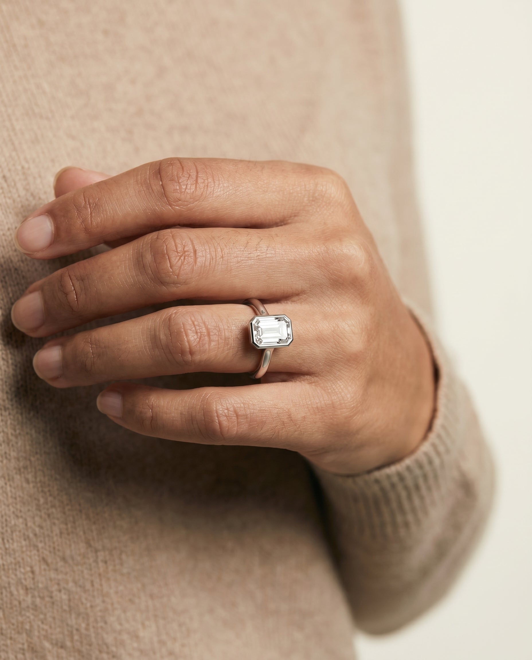 The Duran setting for emerald diamonds, made to order in Platinum | RockHer