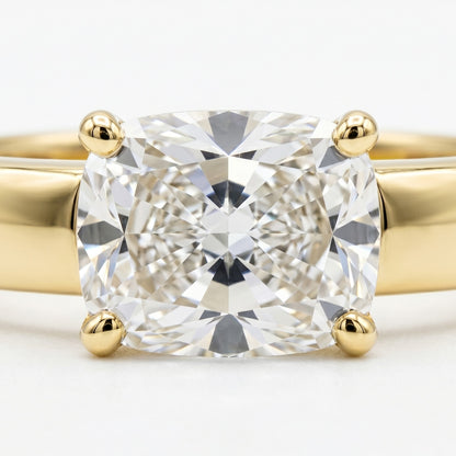 Cushion Bold Band Solitaire, in 18K Yellow Gold, prong setting – front view | RockHer