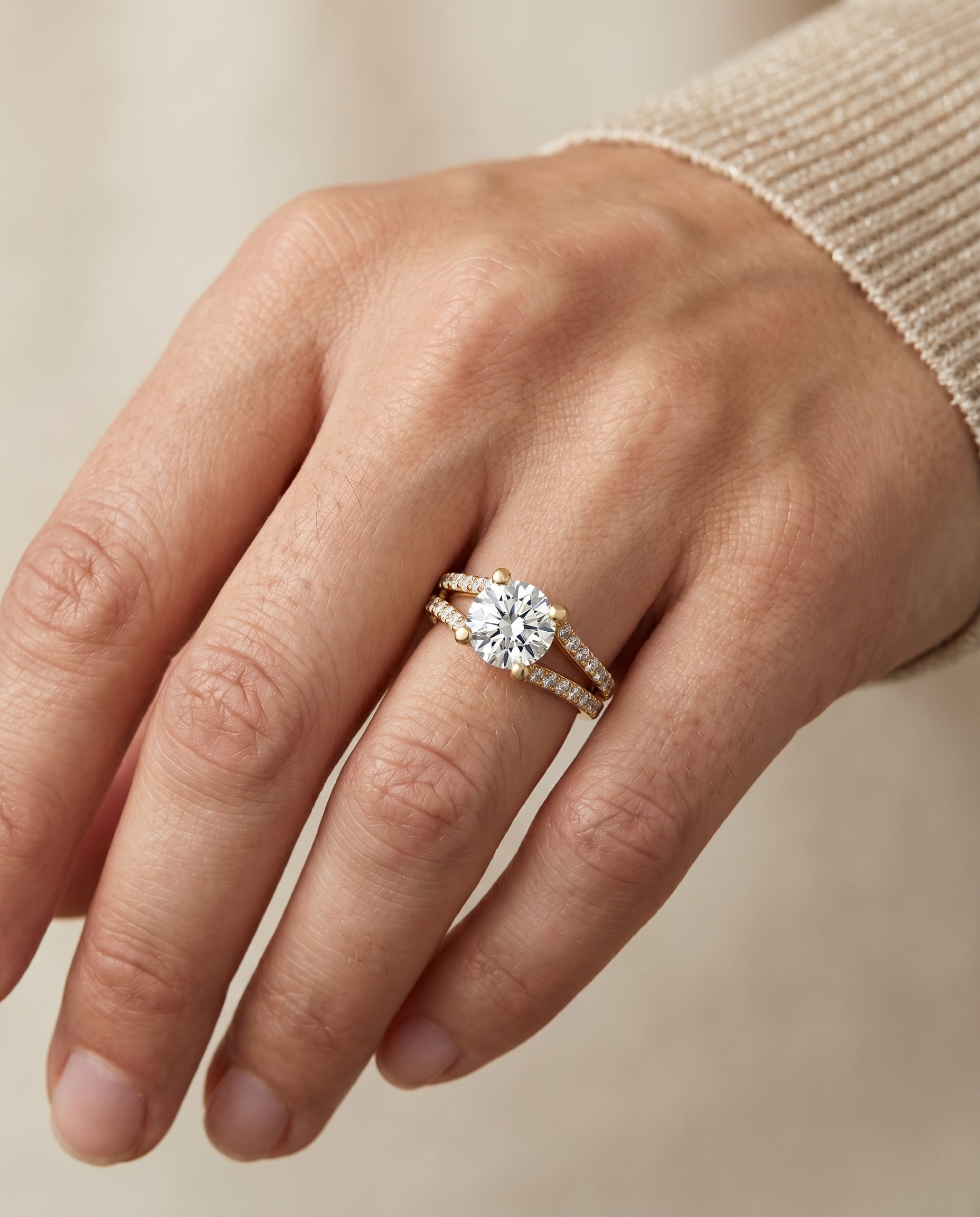 The Presley setting for round diamonds, made to order in 18K Yellow Gold | RockHer