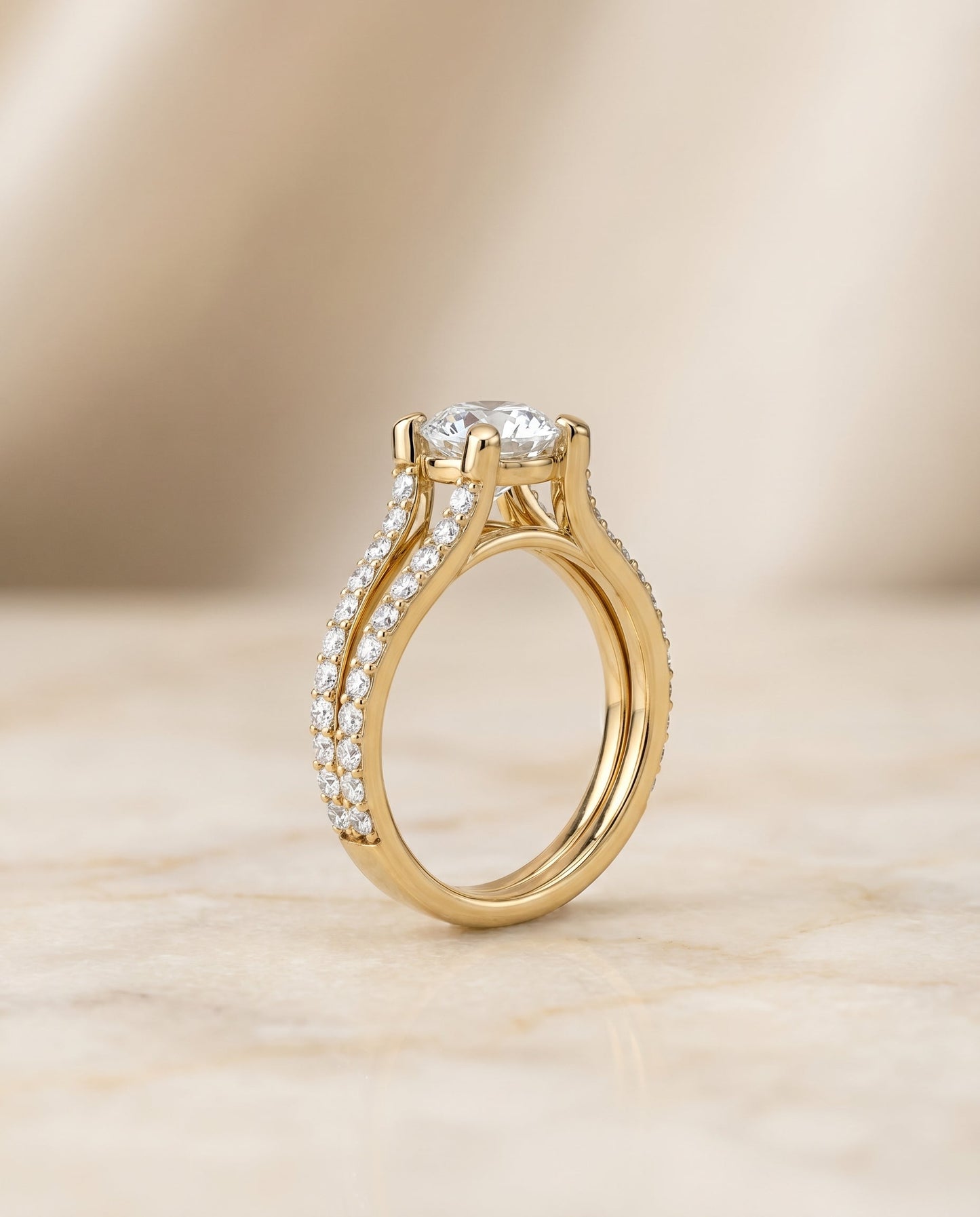 Presley Select Round engagement ring in 14K Yellow Gold