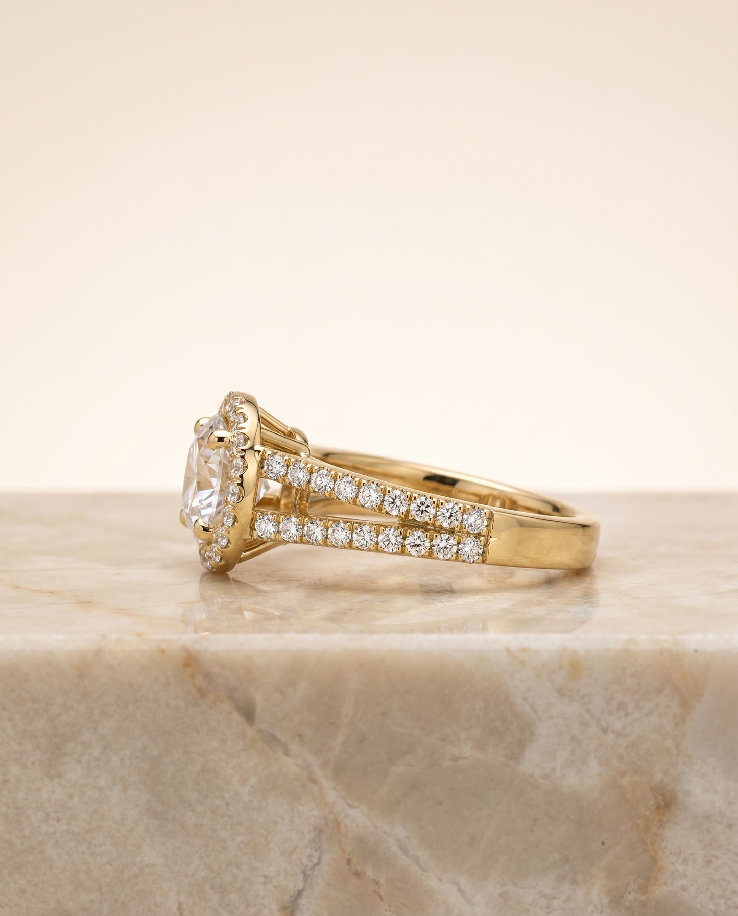 Round Brilliant, Split Shank Pavé Halo Round, in 18K Yellow Gold, pave setting – side profile | RockHer