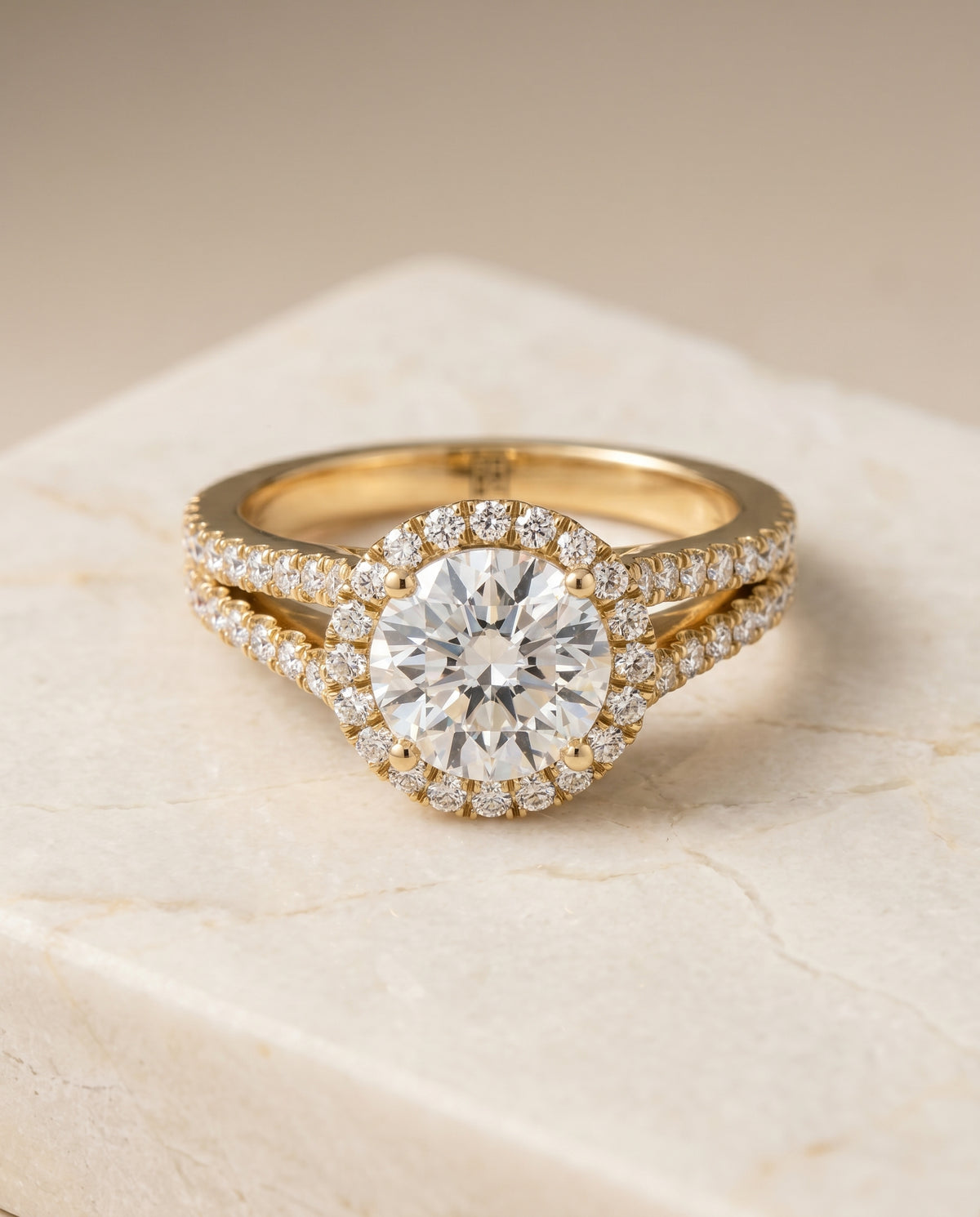 The Aretha round engagement ring setting in 18K Yellow Gold | RockHer