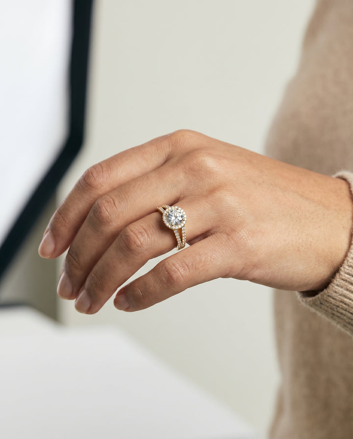 Round Brilliant, Split Shank Pavé Halo Round, in 18K Yellow Gold, pave setting – lifestyle shot | RockHer