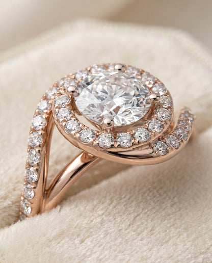 Round Brilliant, Swirl Twist Pavé Halo, in 14K Rose Gold, pave setting – detail view | RockHer