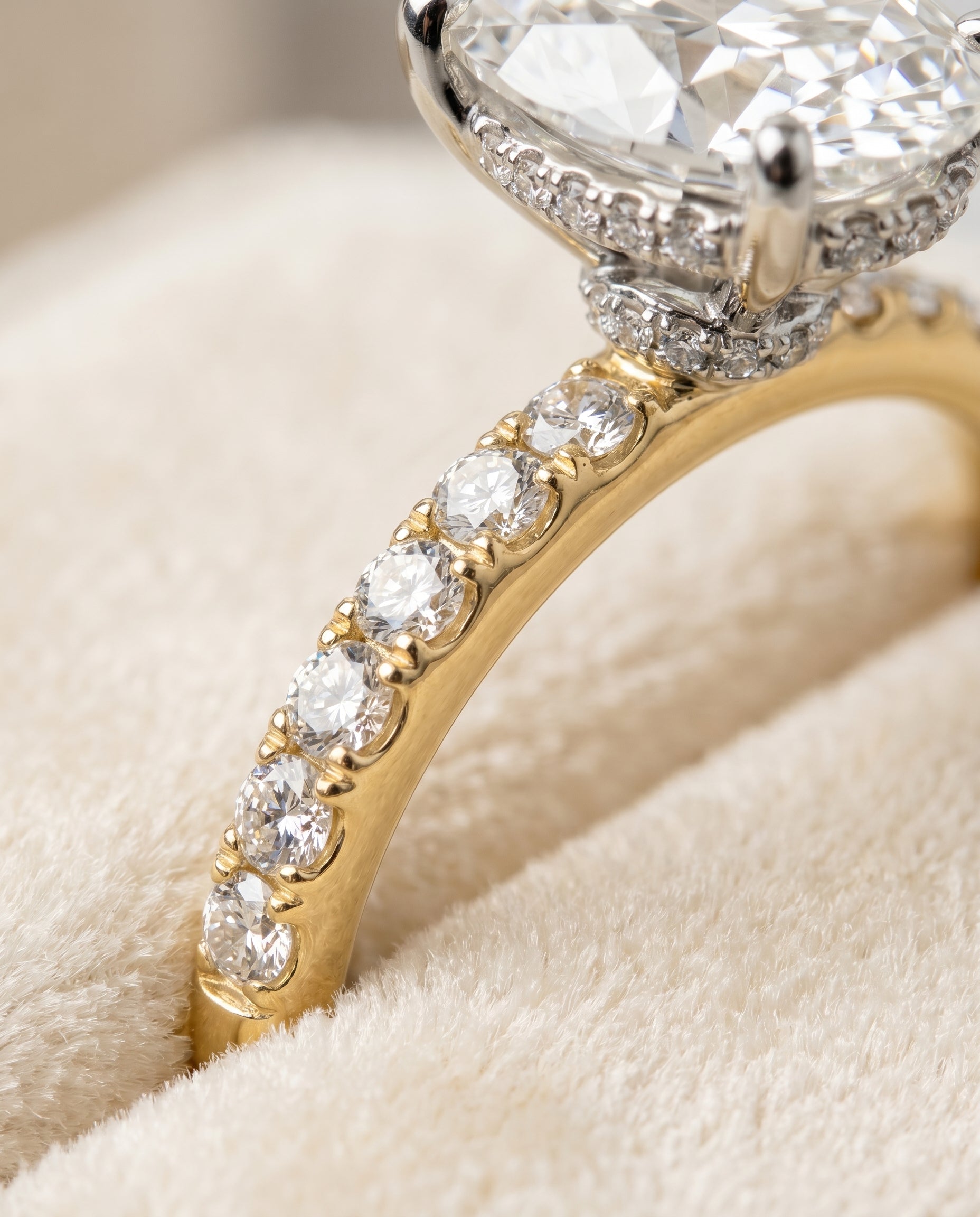 18K Yellow Gold band of The Abbey oval engagement ring setting | RockHer
