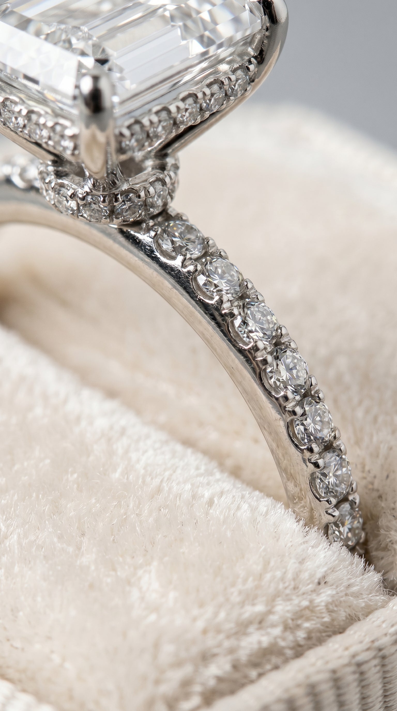 18K White Gold band of The Abbey emerald engagement ring setting | RockHer