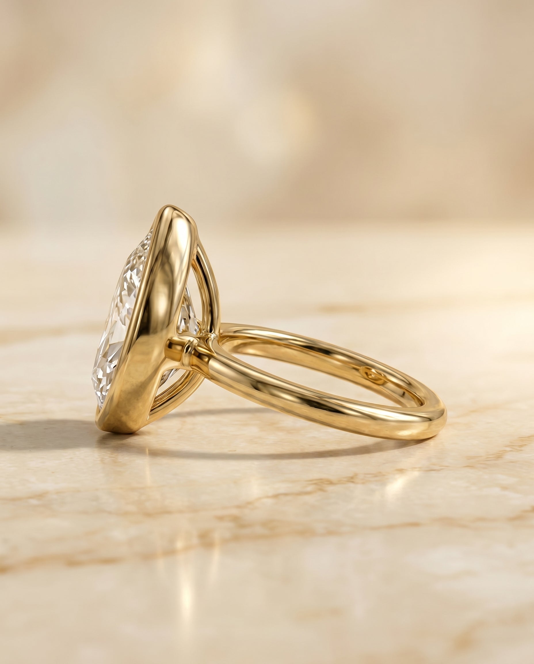 The Agnes setting for diamond diamonds, made to order in 18K Yellow Gold | RockHer