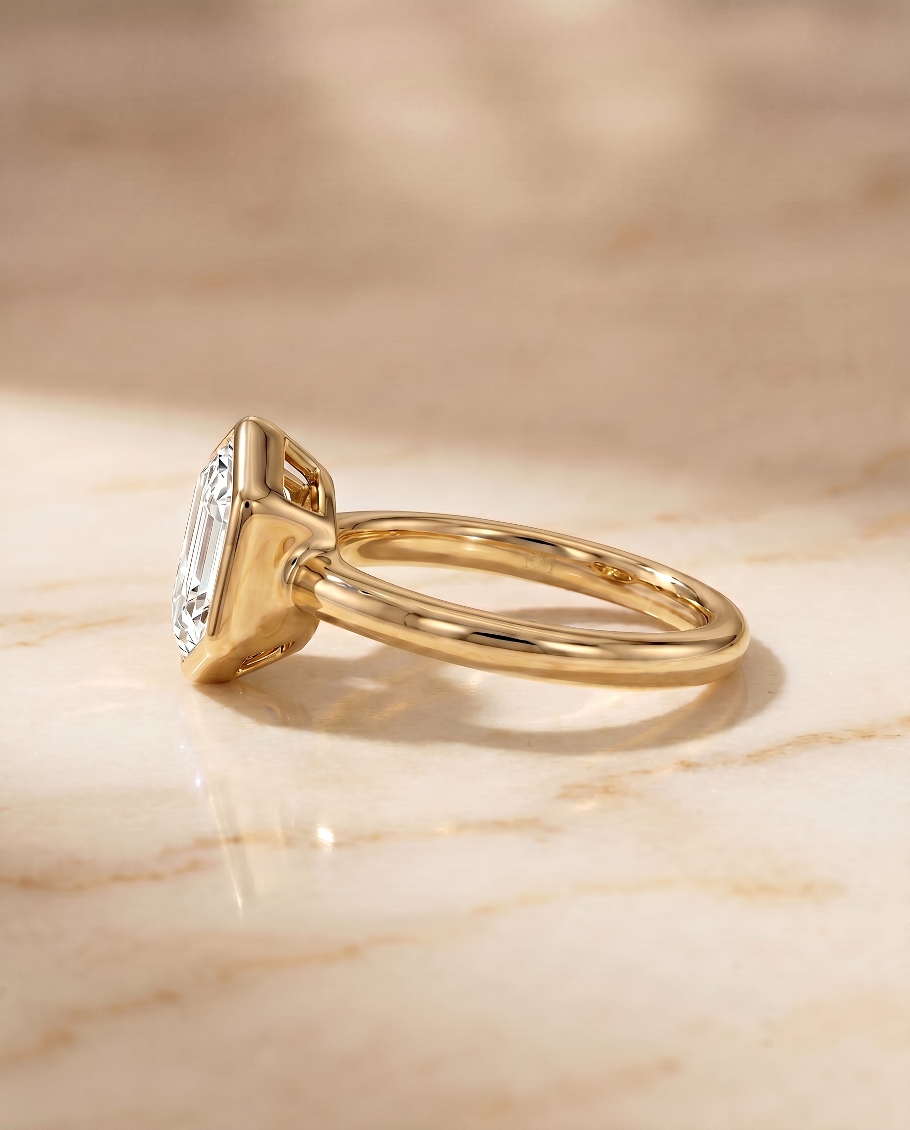 The Agnes setting for diamond diamonds, made to order in 18K Yellow Gold | RockHer