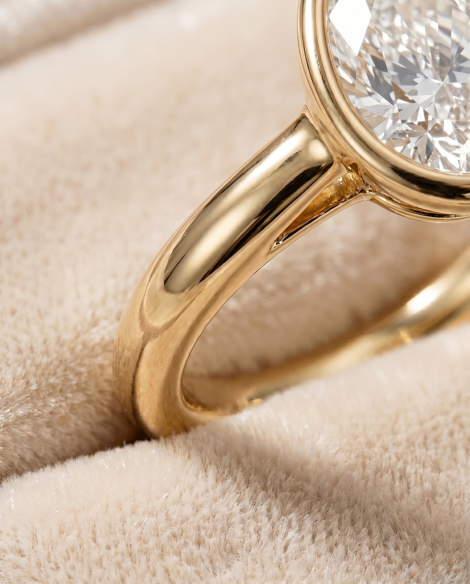 18K Yellow Gold band of The Agnes pear engagement ring setting | RockHer