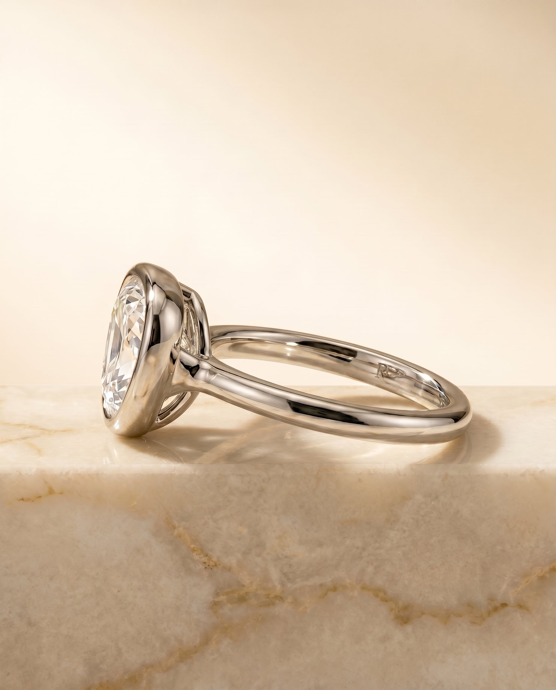 The Agnes setting for diamond diamonds, made to order in 18K White Gold | RockHer