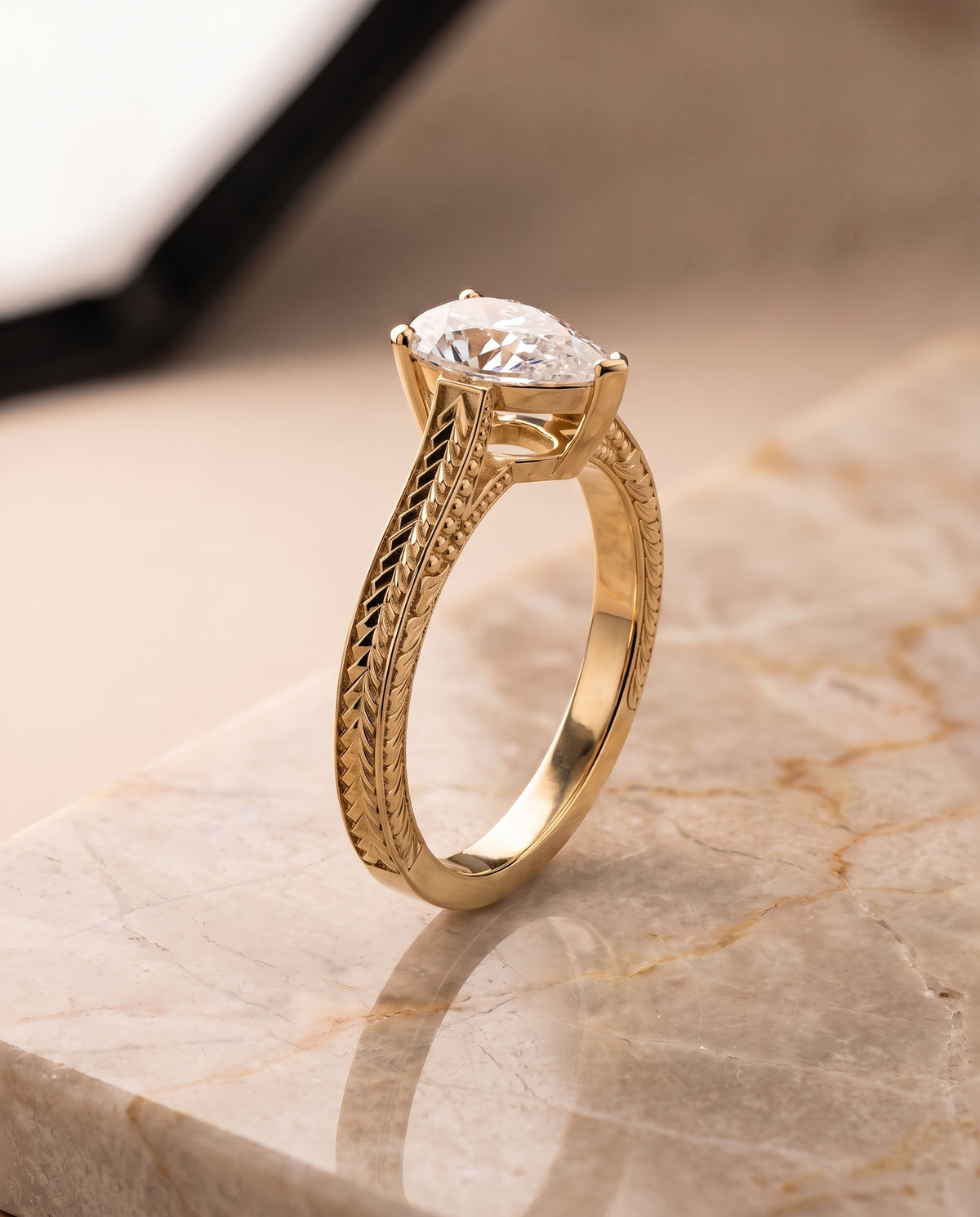 The Aida pear engagement ring setting in 18K Yellow Gold | RockHer