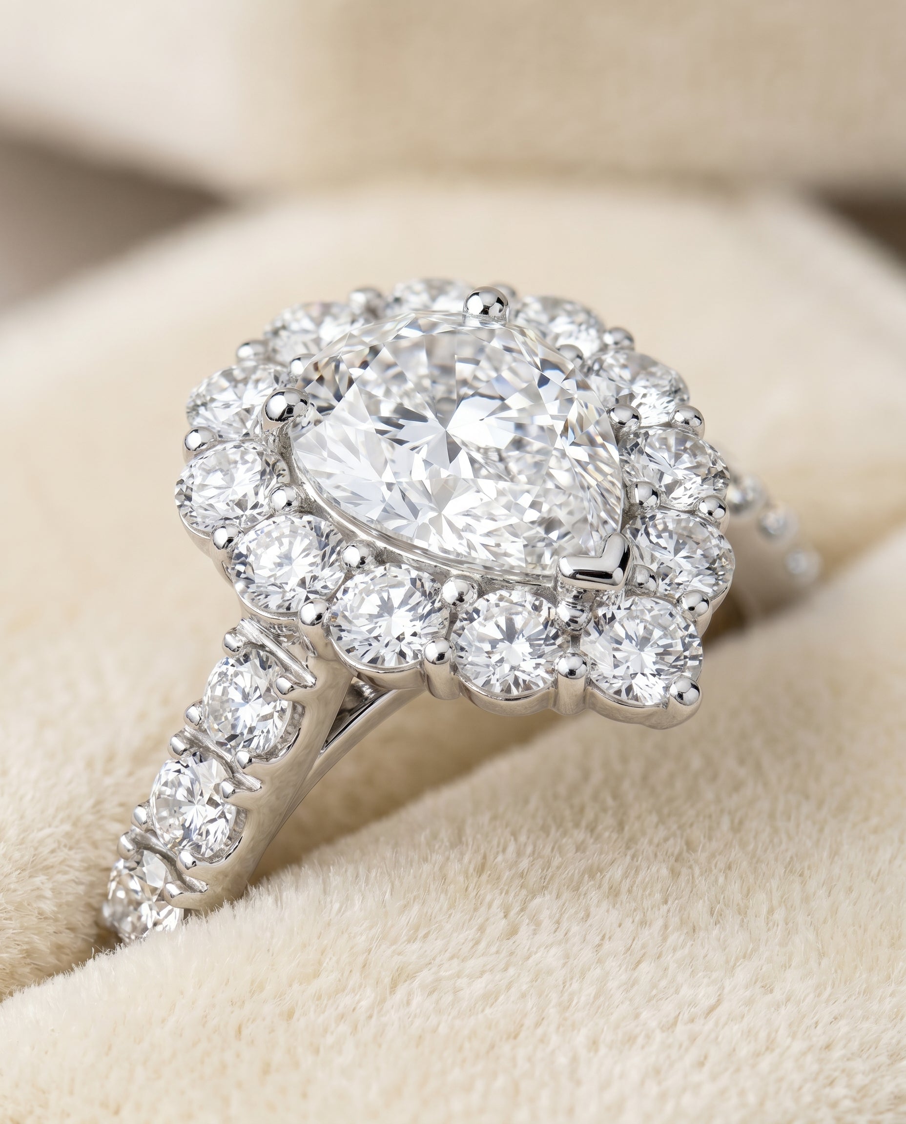 Platinum band of The Alannah pear engagement ring setting | RockHer