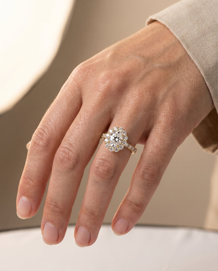 Luxe French Pavé Halo Oval in 18K Yellow Gold