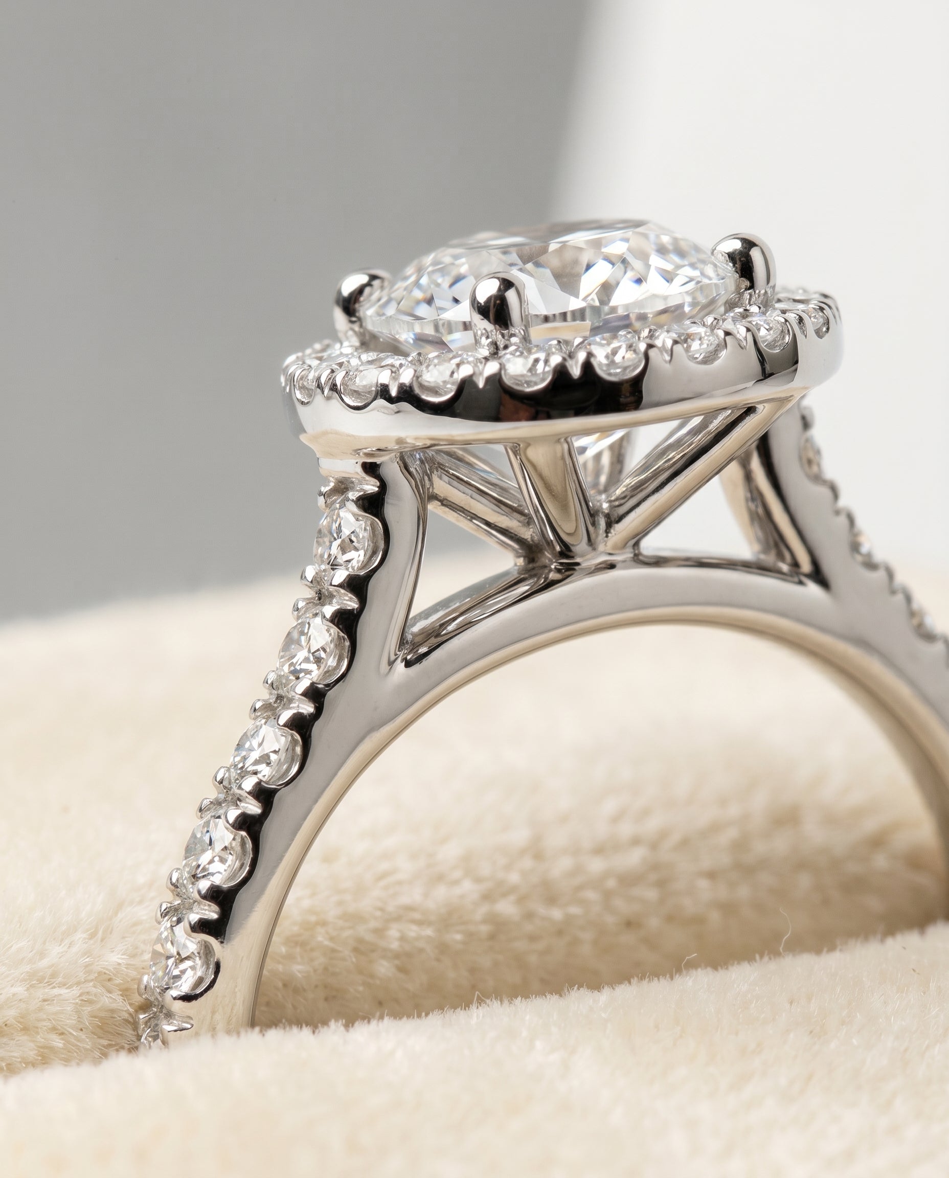 Platinum band of The Allegra round engagement ring setting | RockHer