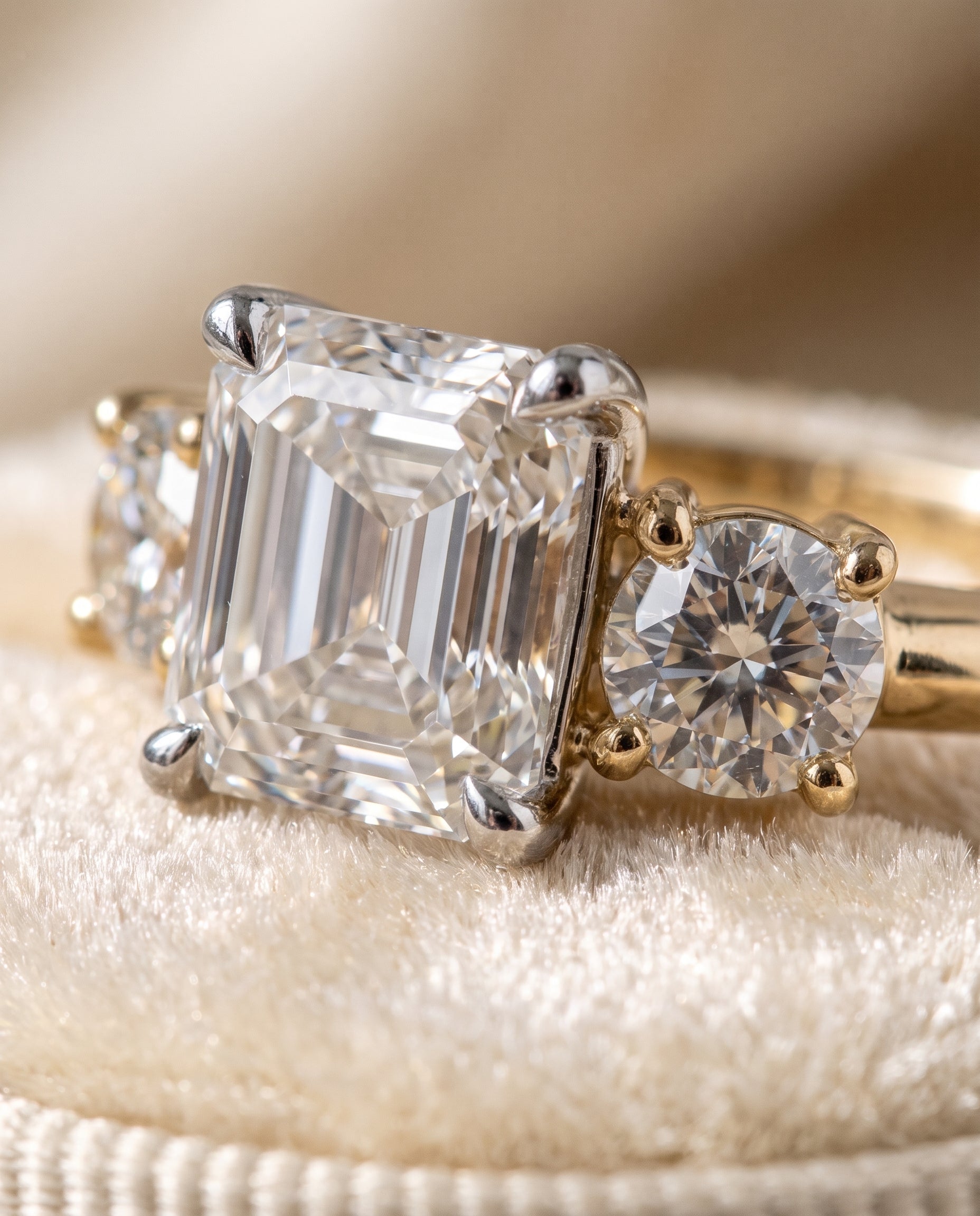 18K Yellow Gold band of The Anita asscher engagement ring setting | RockHer