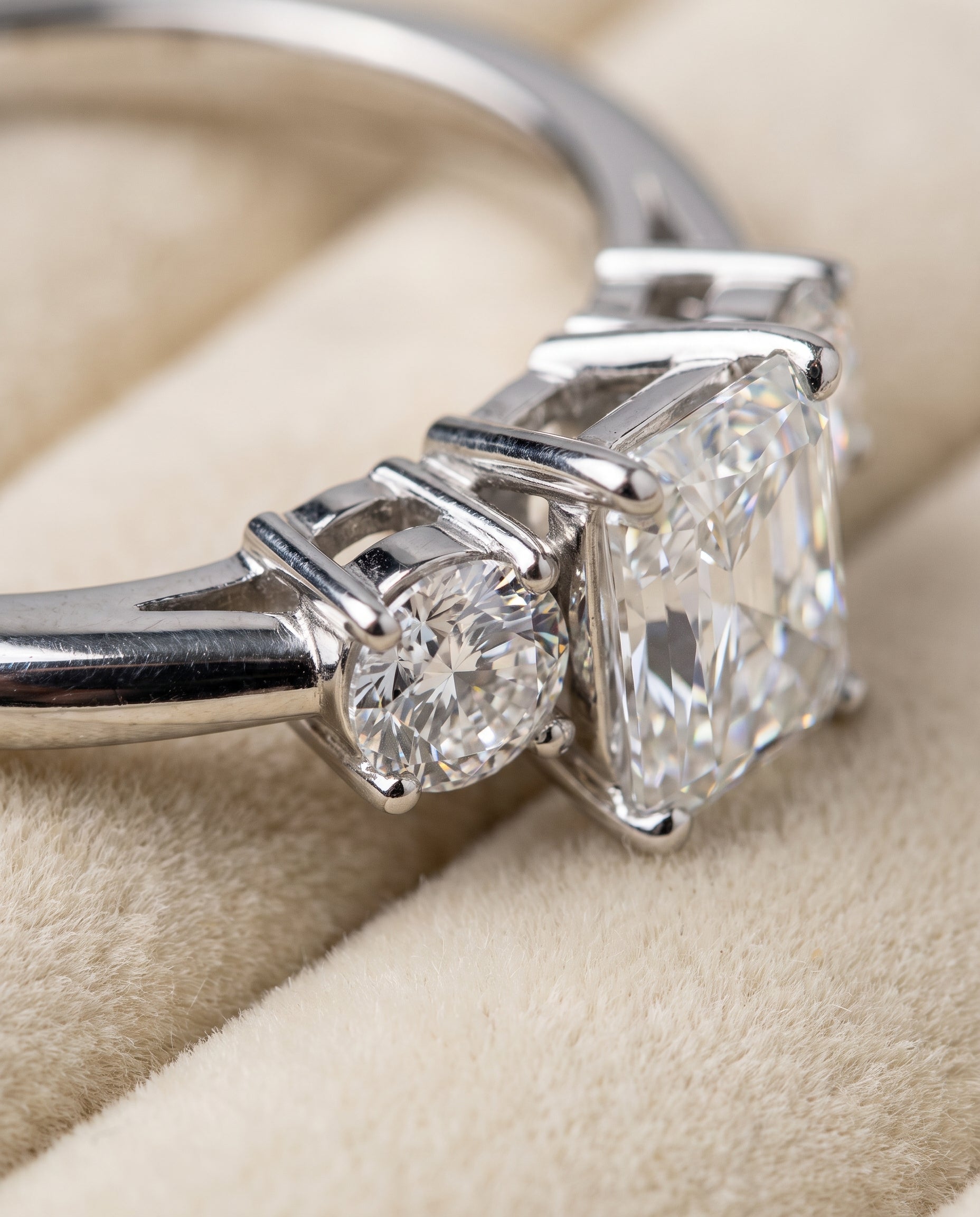 Platinum band of The Anita radiant engagement ring setting | RockHer