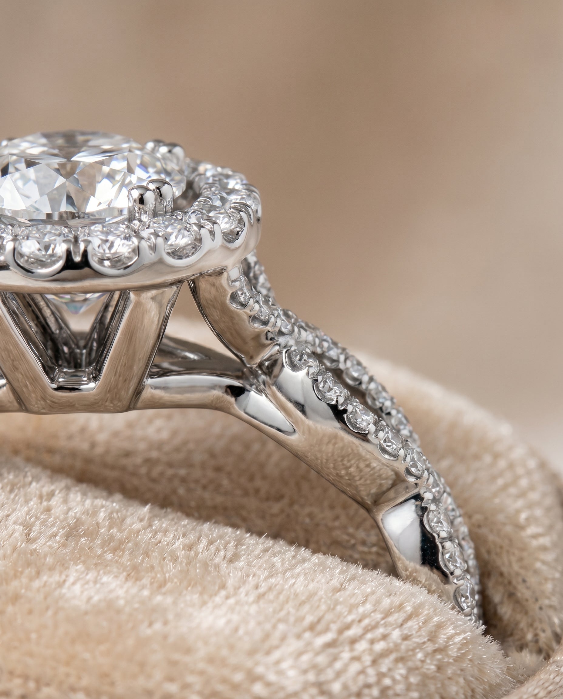 Platinum band of The Annie round engagement ring setting | RockHer