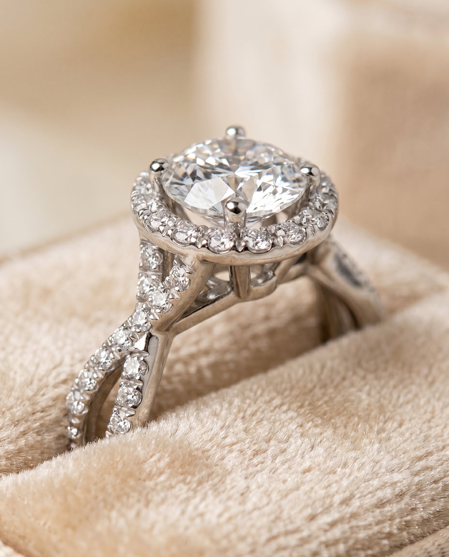 Platinum band of The Audra round engagement ring setting | RockHer
