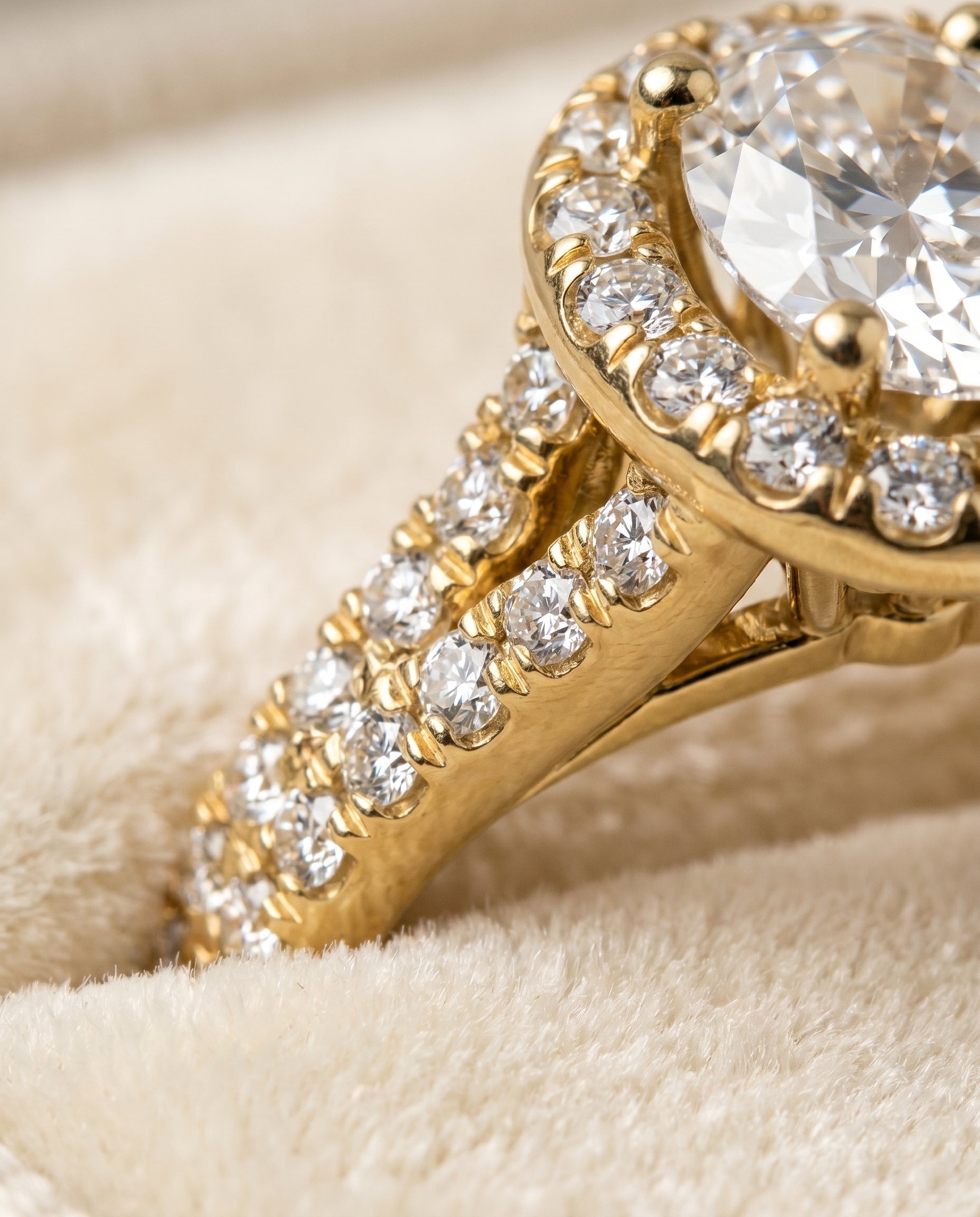 18K Yellow Gold band of The Calliope oval engagement ring setting | RockHer