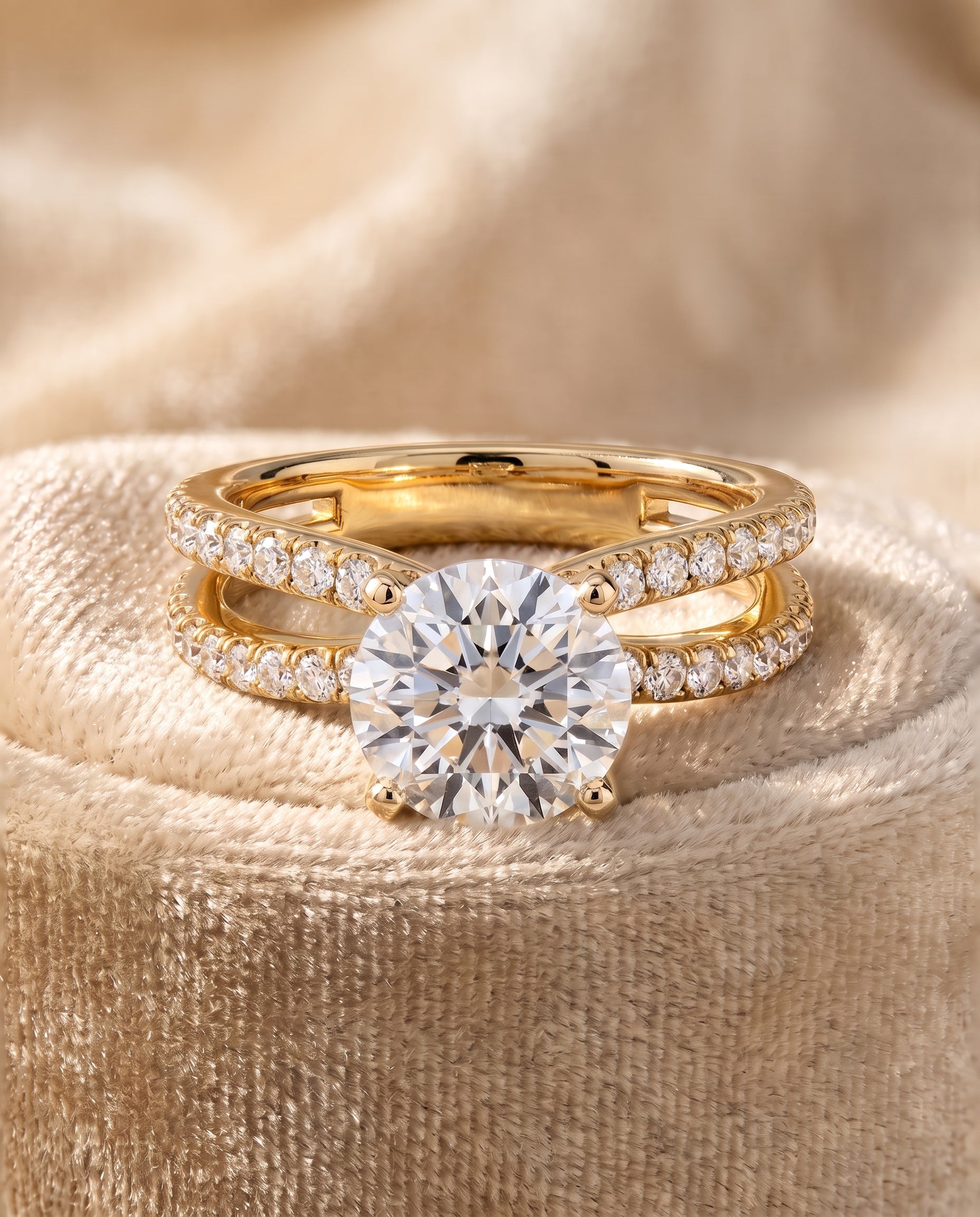 18K Yellow Gold band of The Carole round engagement ring setting | RockHer