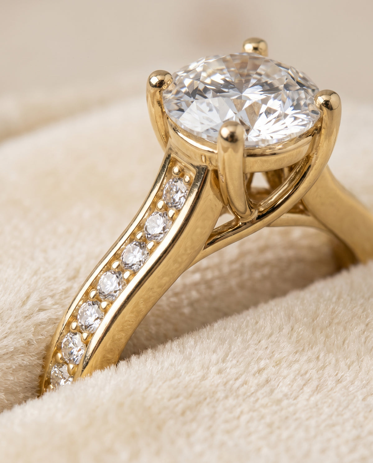 18K Yellow Gold band of The Celesta round engagement ring setting | RockHer