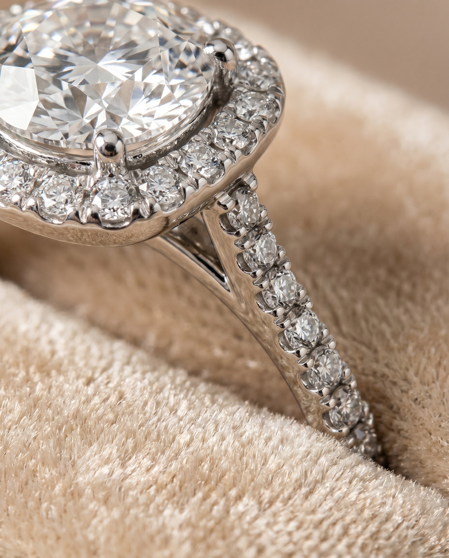 Platinum band of The Cosette round engagement ring setting | RockHer