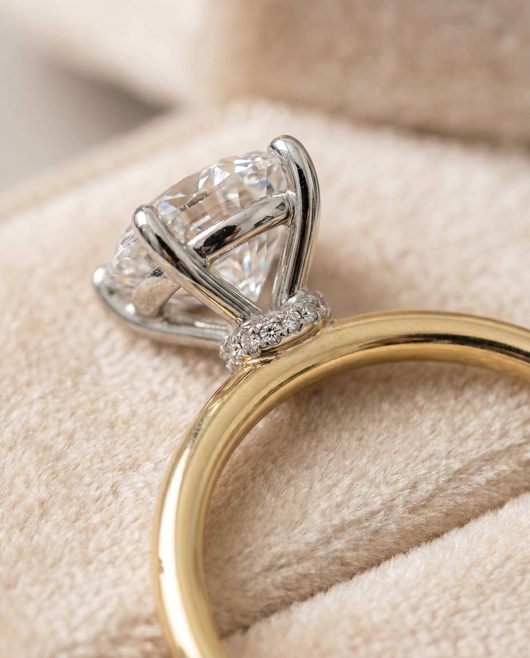 18K Yellow Gold band of The Cyndi round engagement ring setting | RockHer