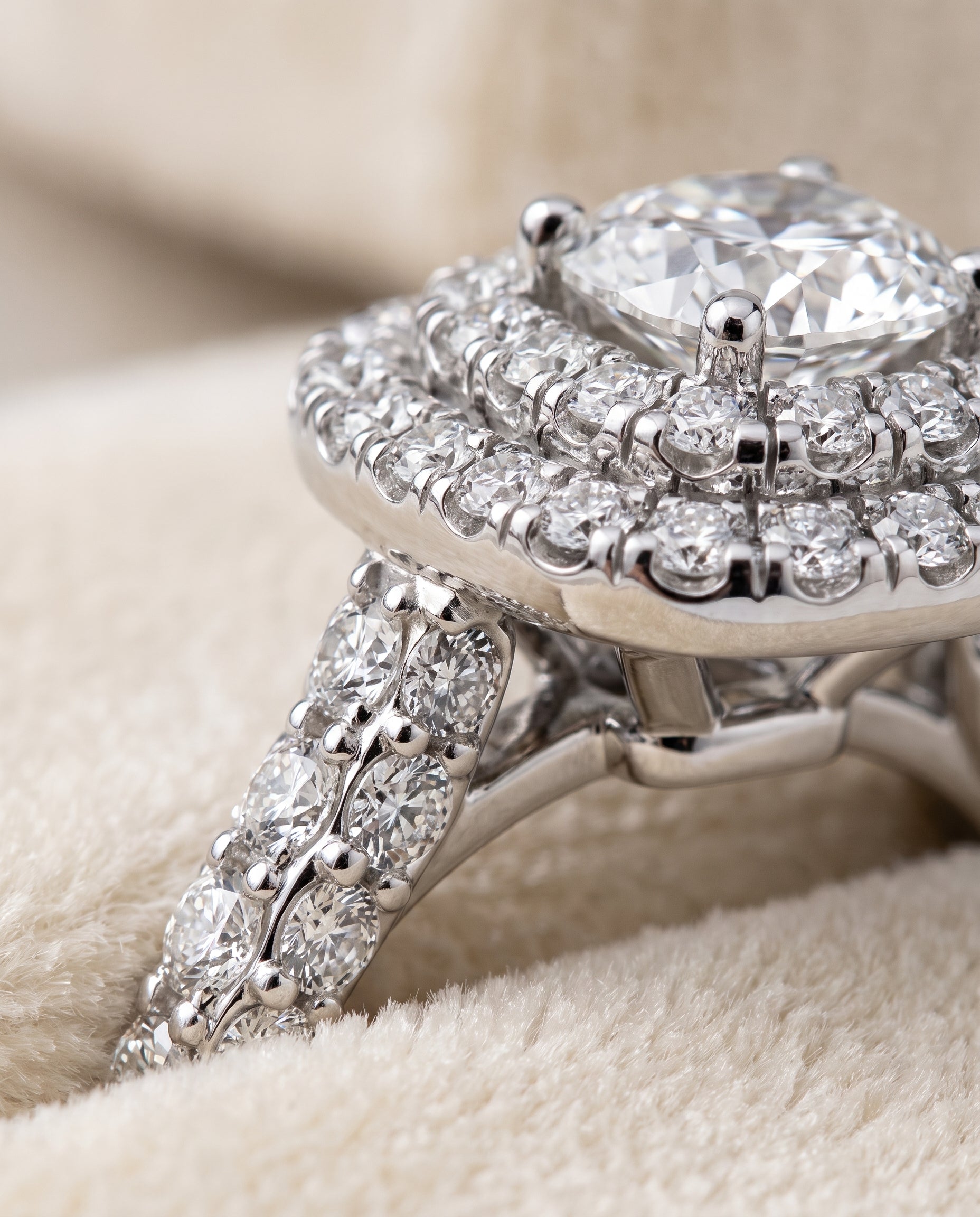 Platinum band of The Dinah cushion engagement ring setting | RockHer