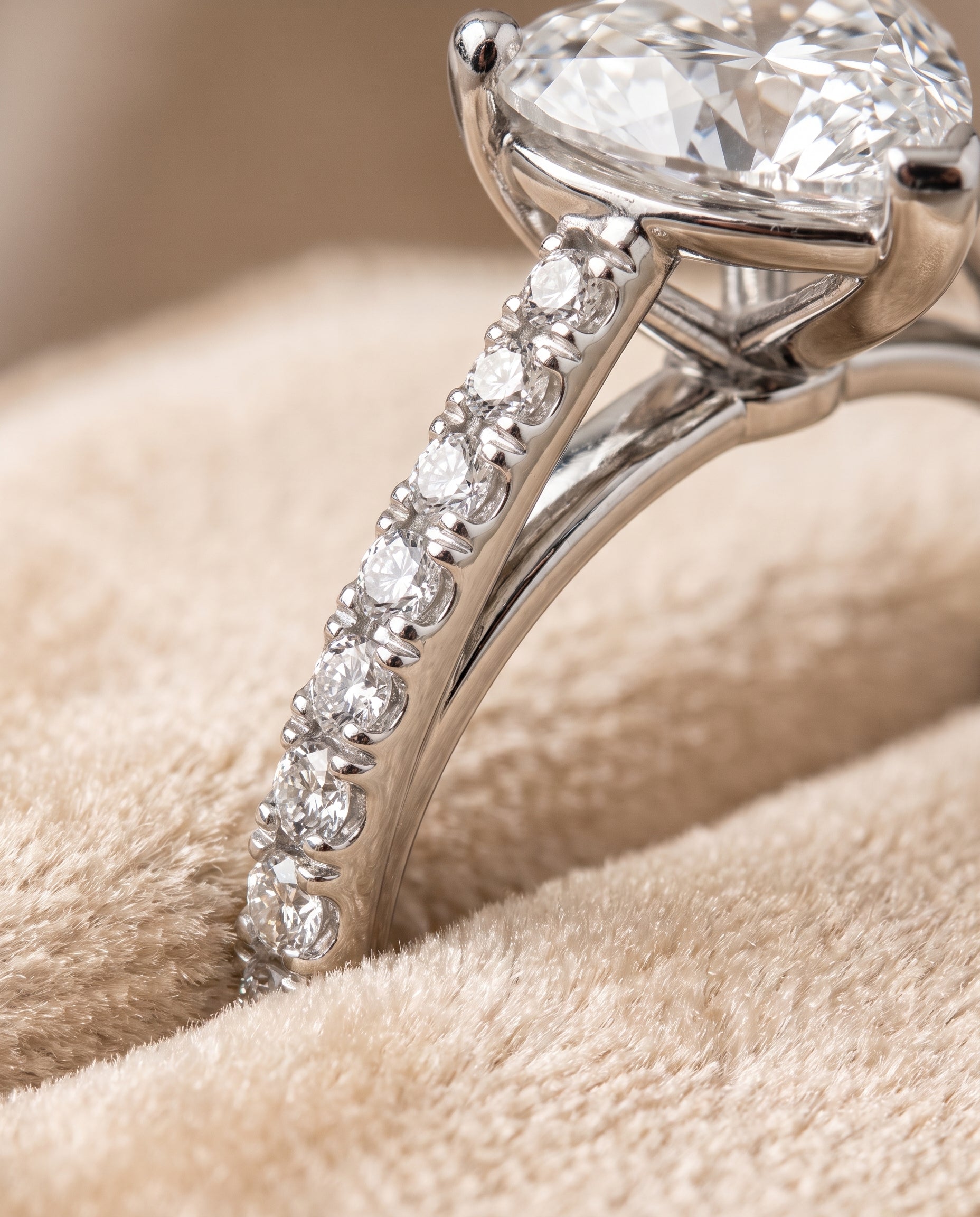 Platinum band of The Donna heart engagement ring setting | RockHer