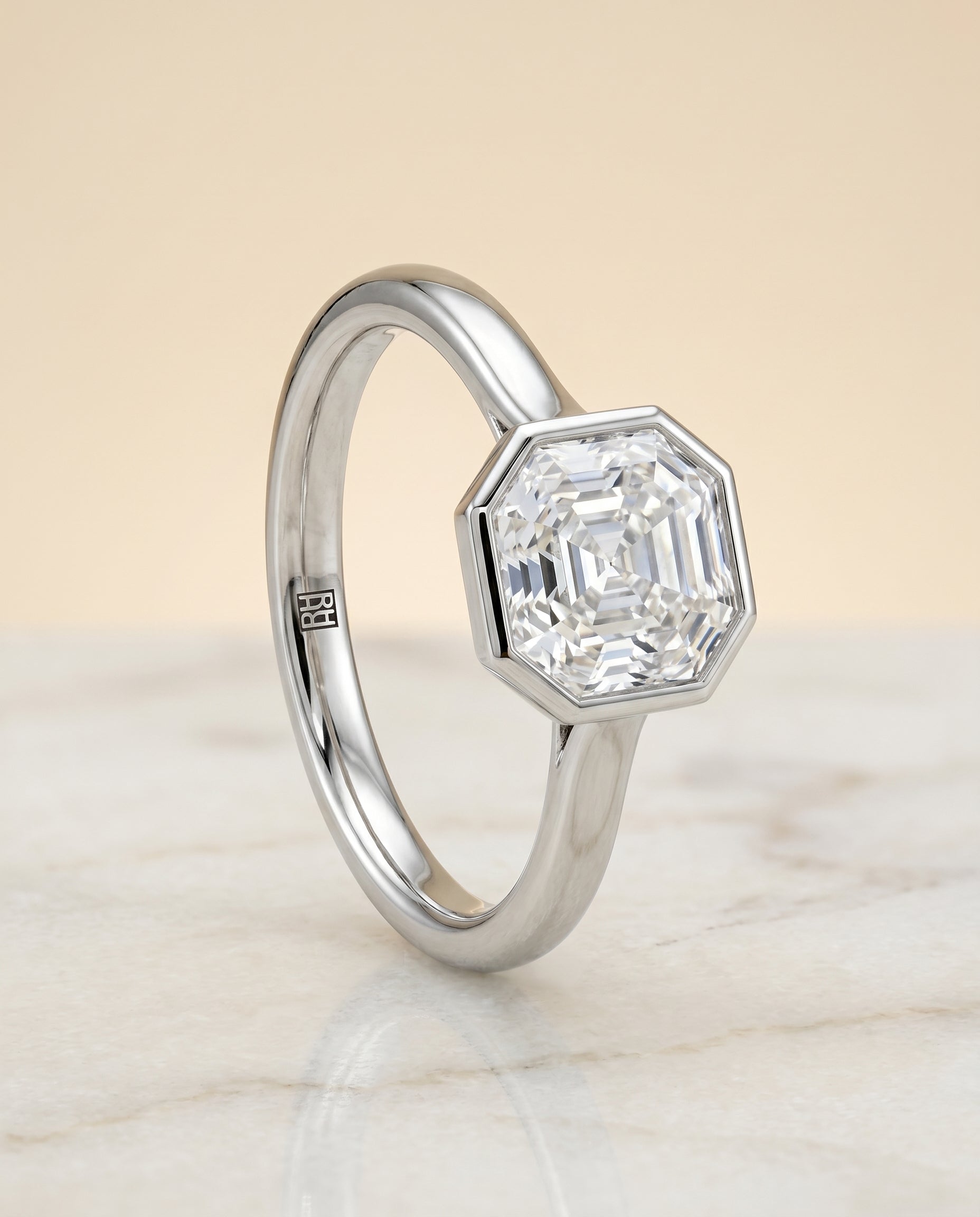 The Duran setting for asscher diamonds, made to order in Platinum | RockHer