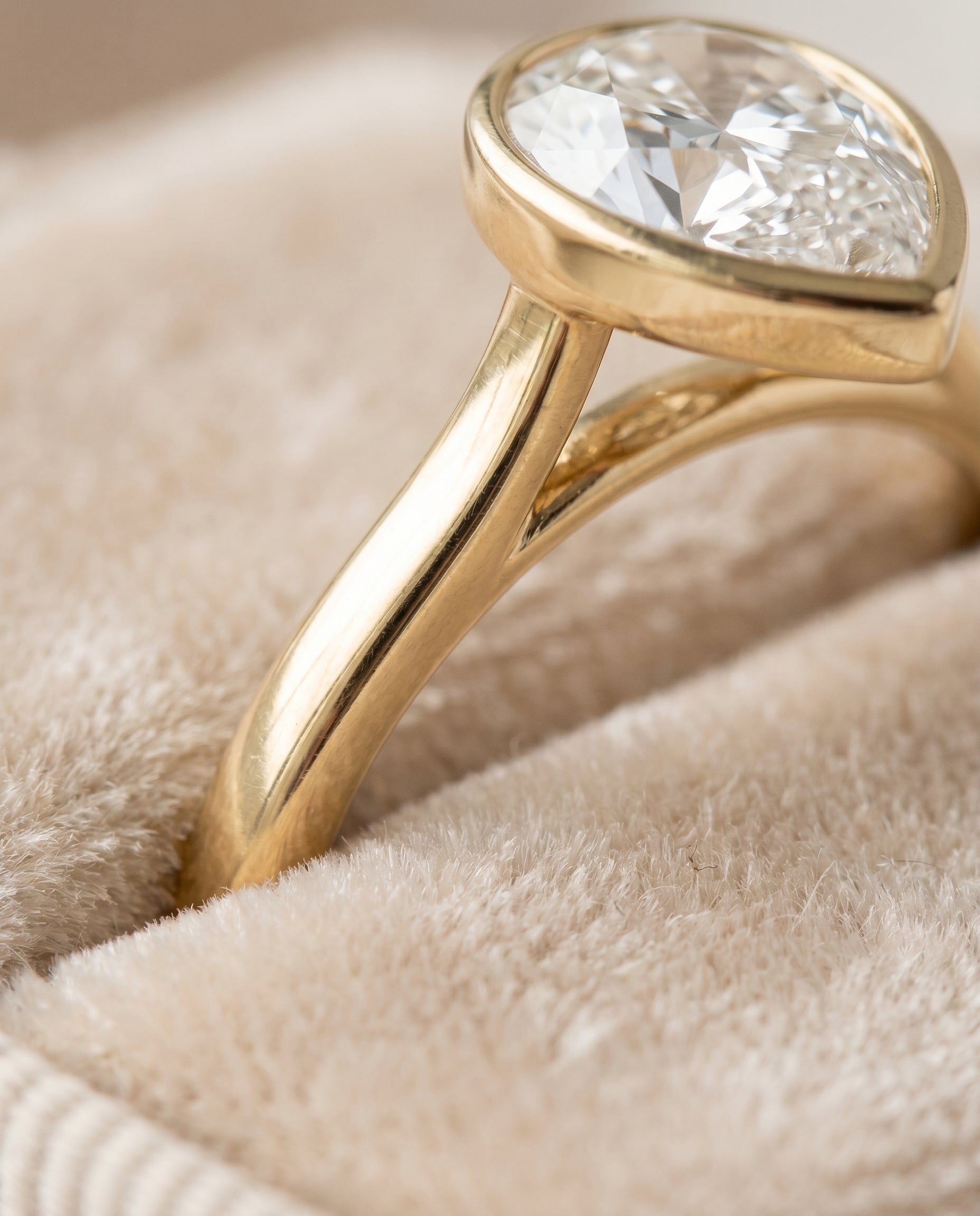 18K Yellow Gold band of The Duran pear engagement ring setting | RockHer