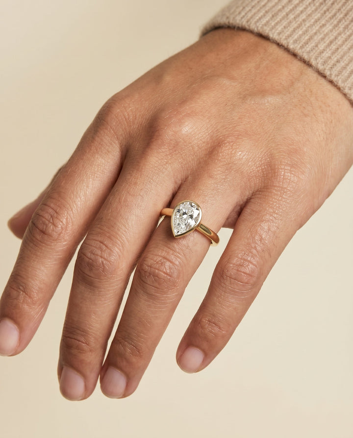 The Duran Select Simple Bezel Solitaire Engagement Ring with Lab Diamond in 18K Yellow Gold - view 3