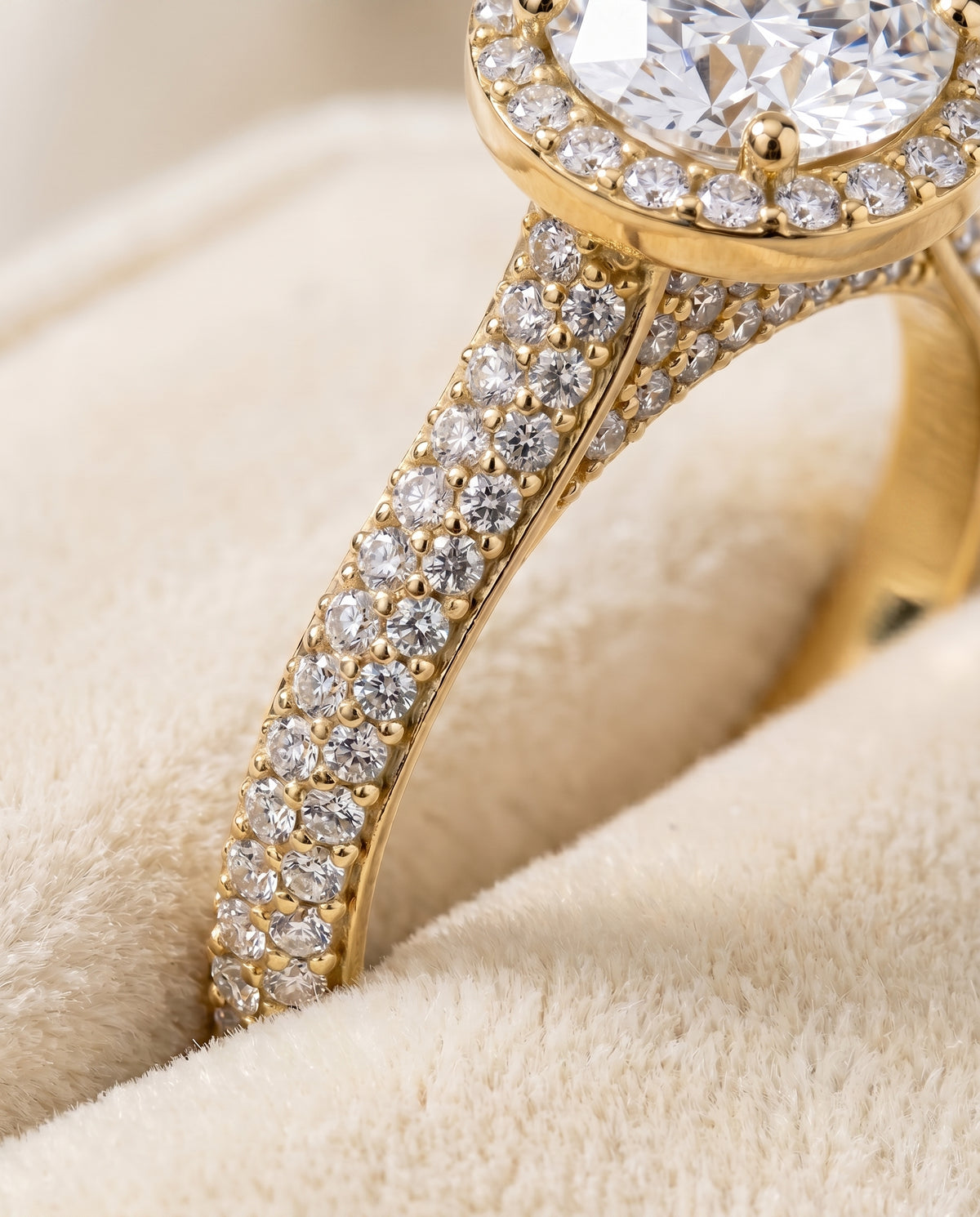 18K Yellow Gold band of The Ella round engagement ring setting | RockHer