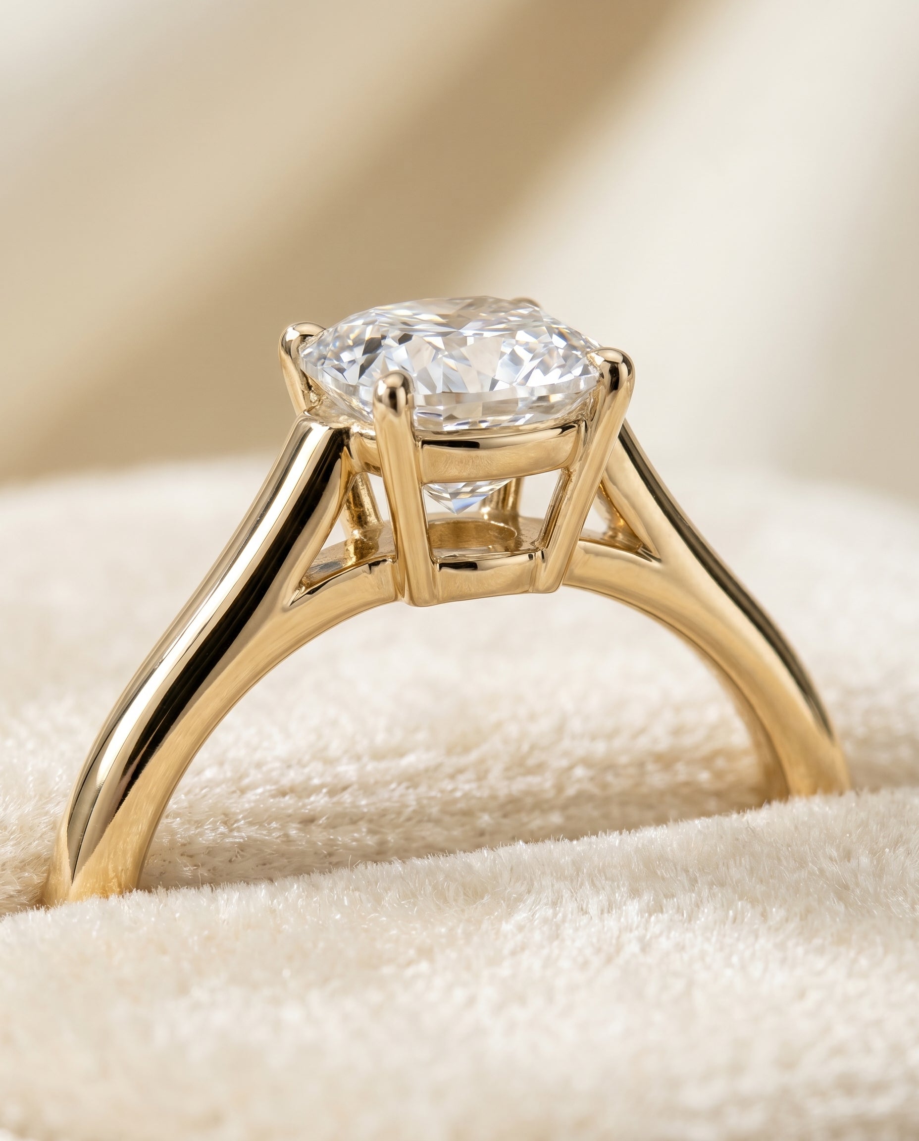 18K Yellow Gold band of The Ellie cushion engagement ring setting | RockHer