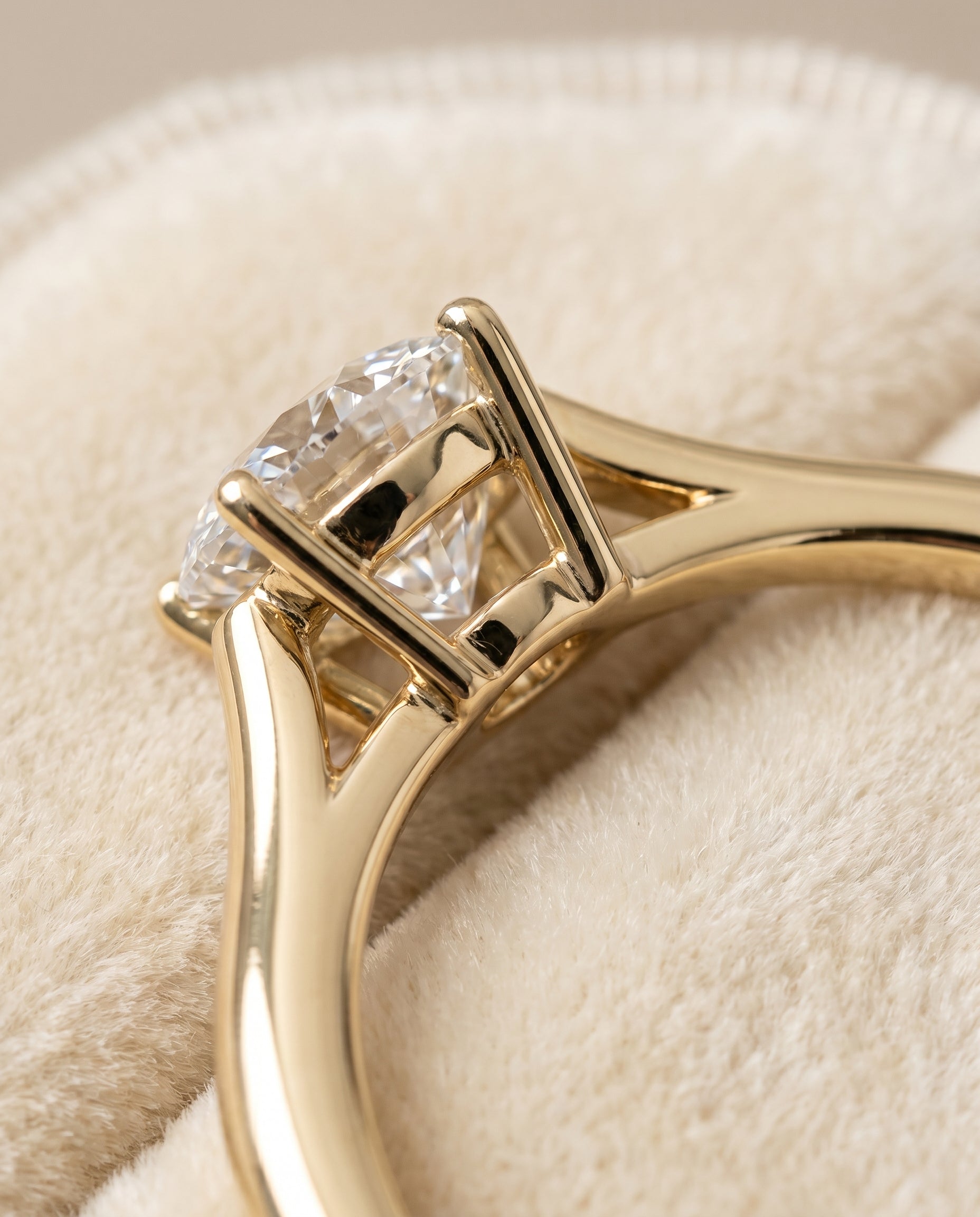 18K Yellow Gold band of The Ellie round engagement ring setting | RockHer