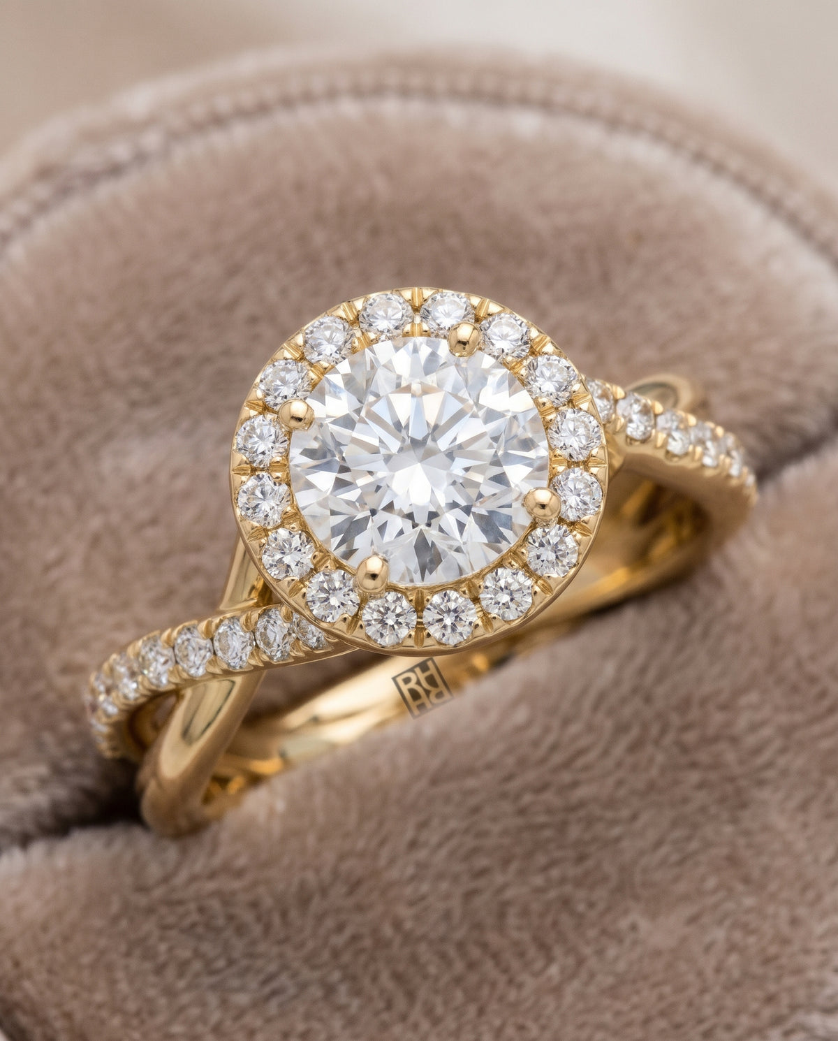 The Harmony Twisted Vine Halo Round Engagement Ring Setting in 18K Yellow Gold