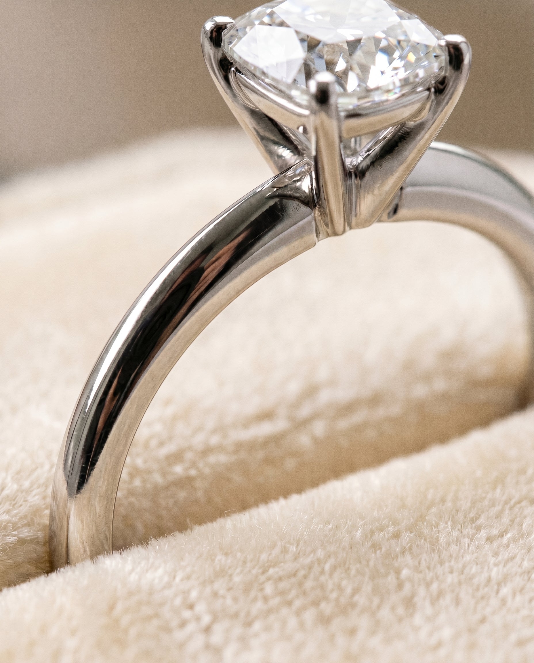 Platinum band of The Isolde cushion engagement ring setting | RockHer