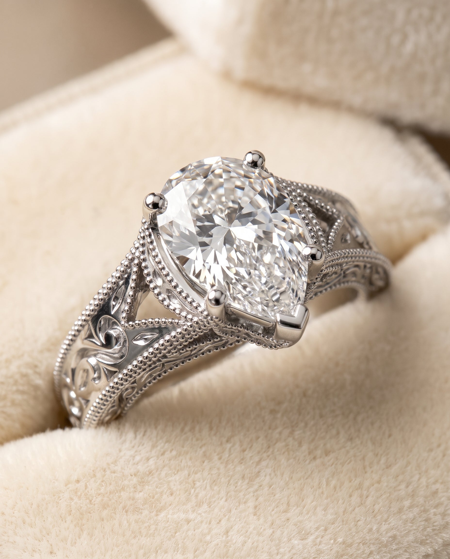 Platinum band of The Janis pear engagement ring setting | RockHer