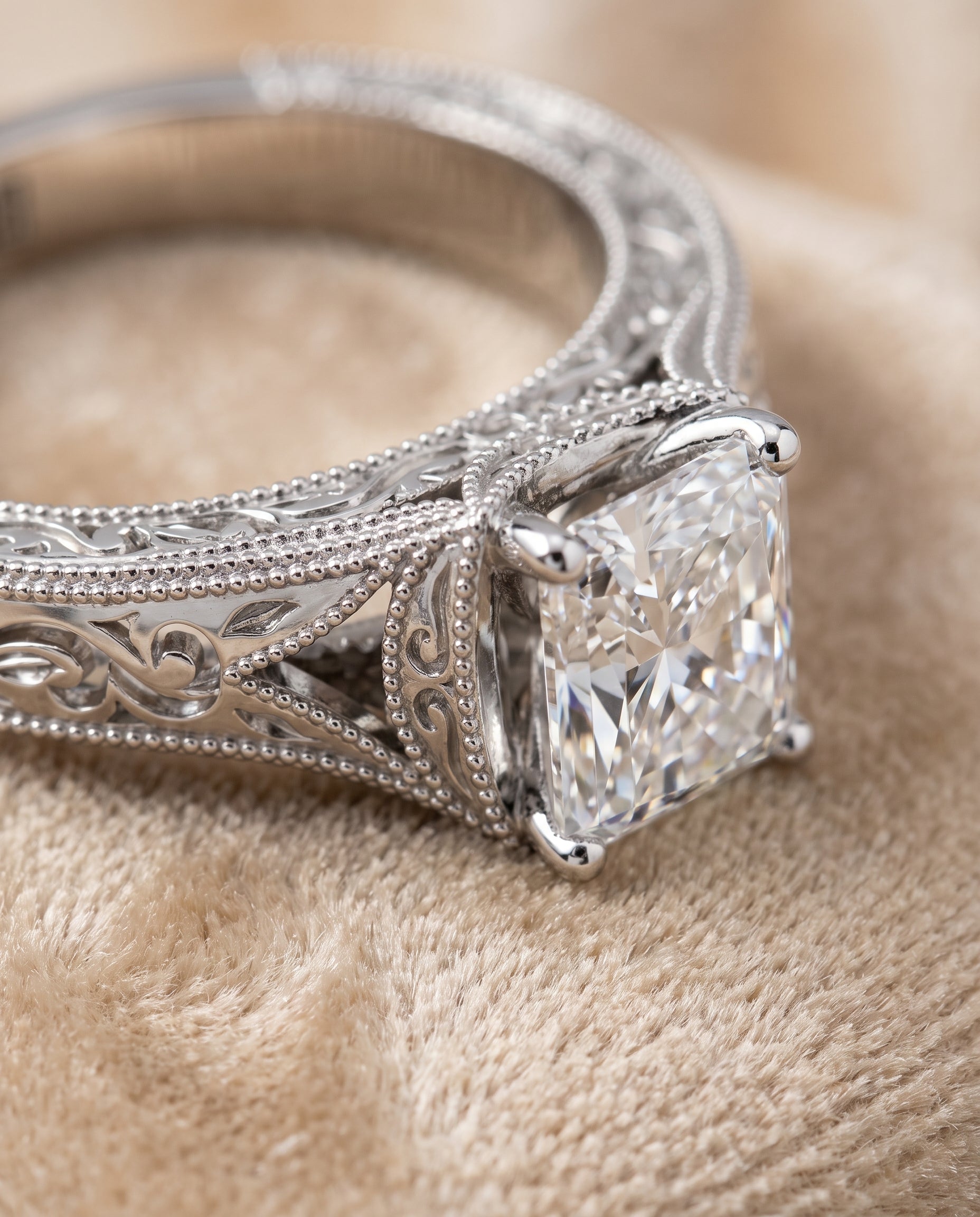 Platinum band of The Janis radiant engagement ring setting | RockHer