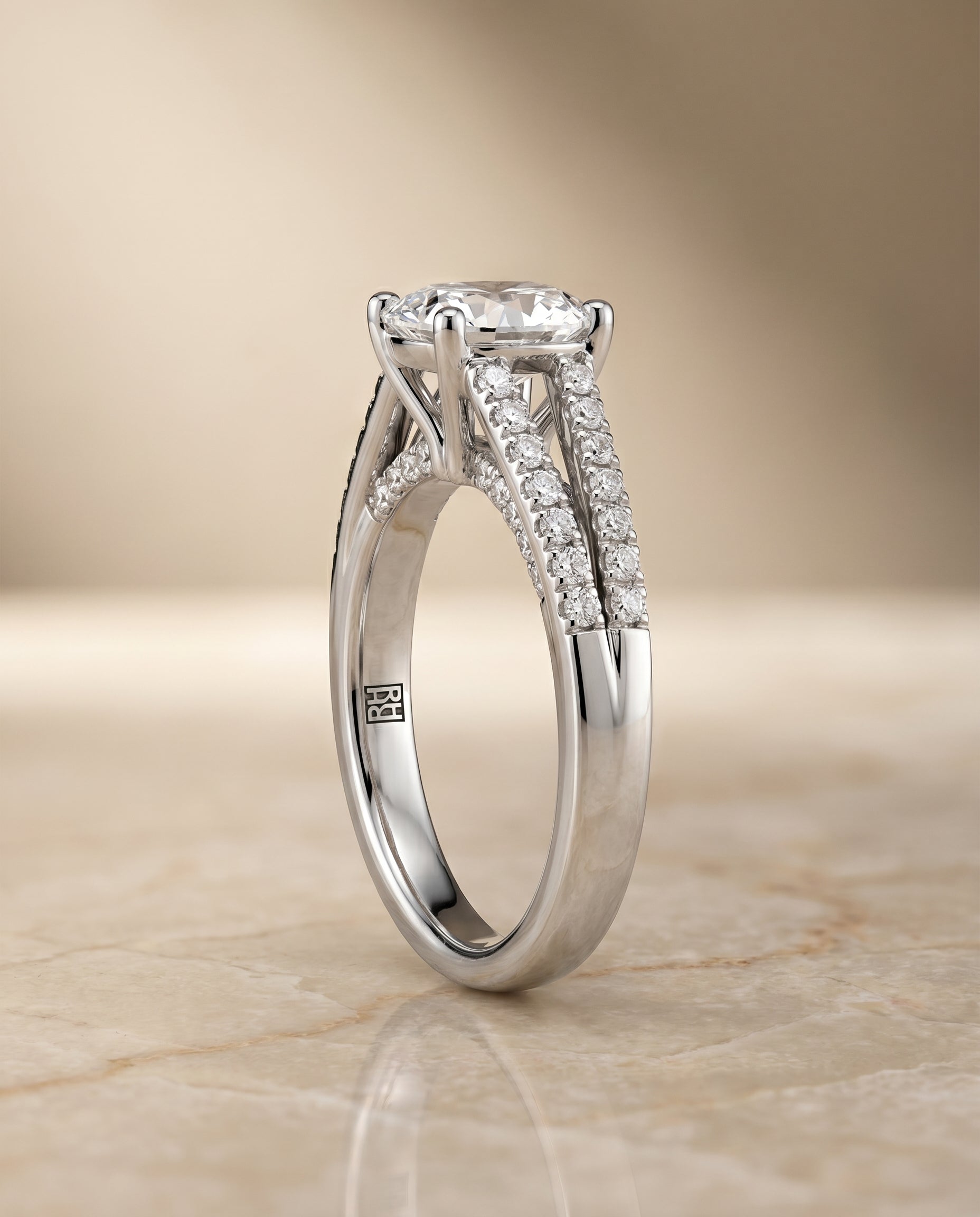Split Shank French Pavé Cut styling on The Jessie radiant engagement ring setting | RockHer