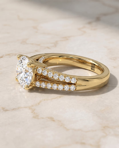 The Jessie Split Shank French Pavé Round Engagement Ring Setting in 18K Yellow Gold