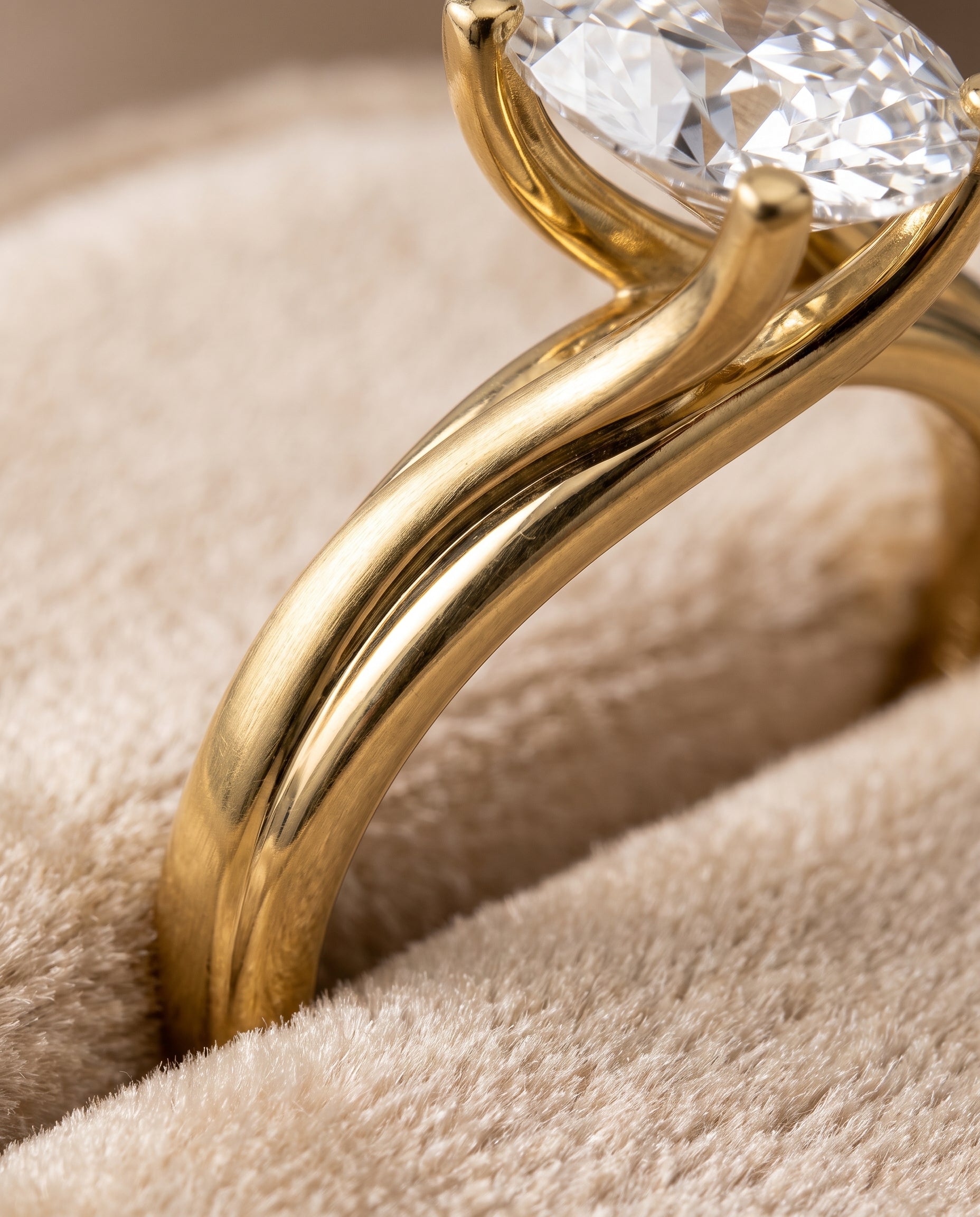 18K Yellow Gold band of The Joplin oval engagement ring setting | RockHer