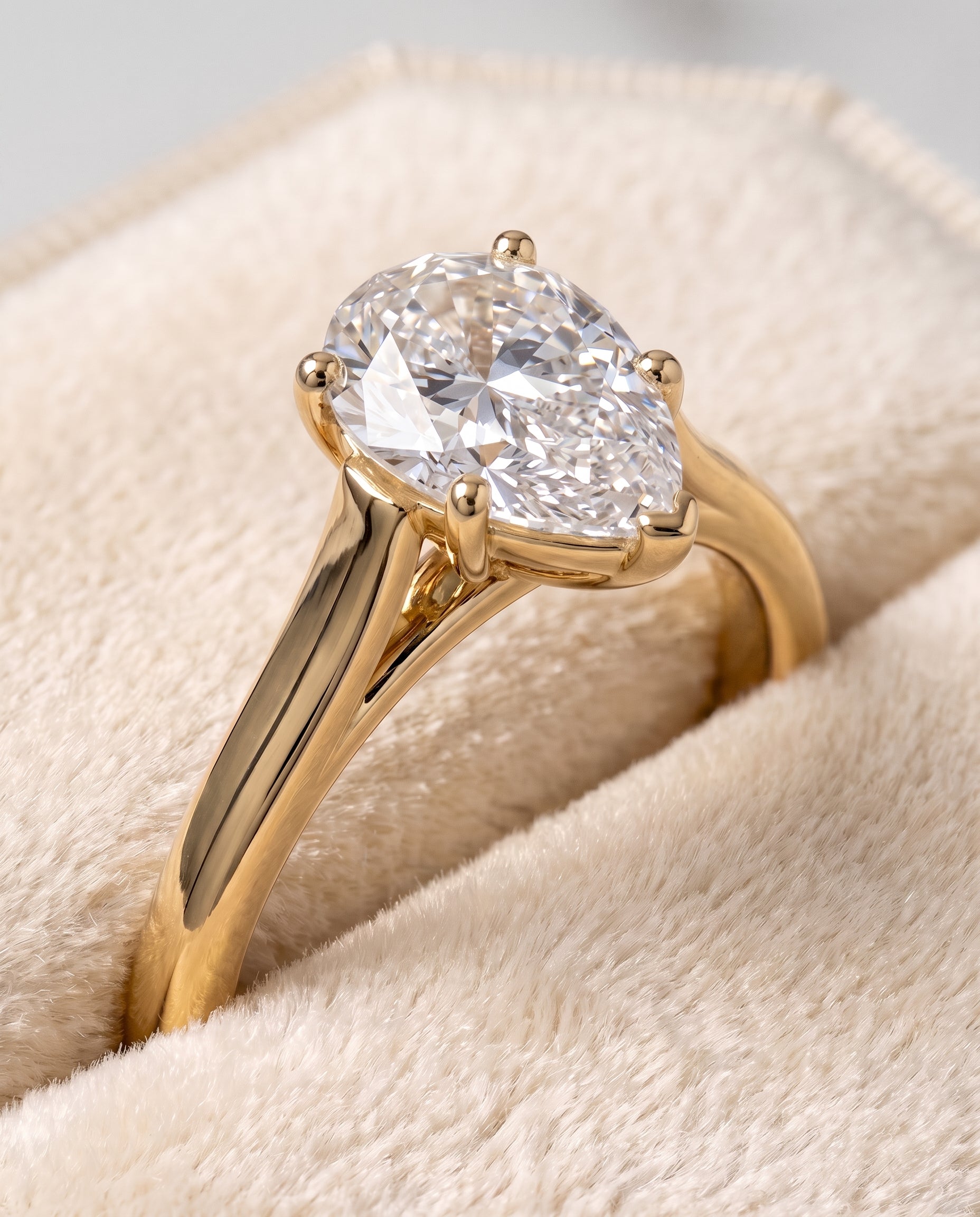 18K Yellow Gold band of The Juliette pear engagement ring setting | RockHer