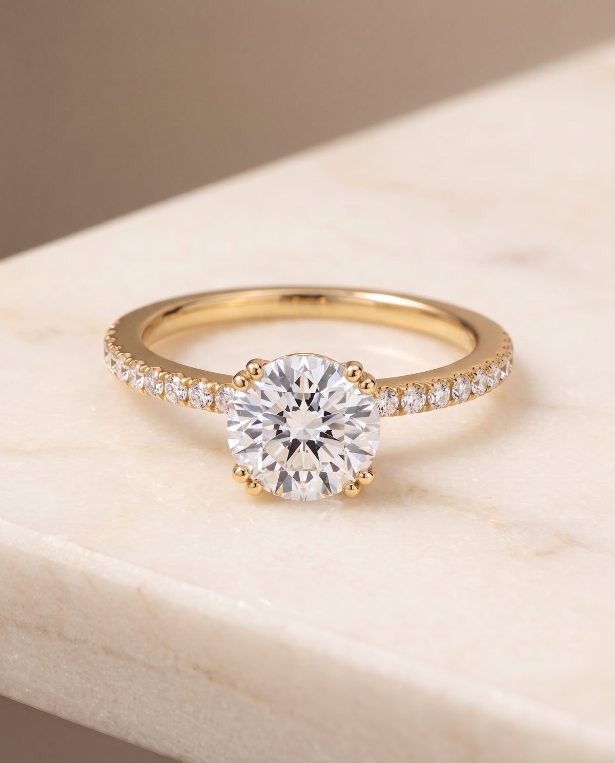 The Kelly round engagement ring setting in 18K Yellow Gold | RockHer