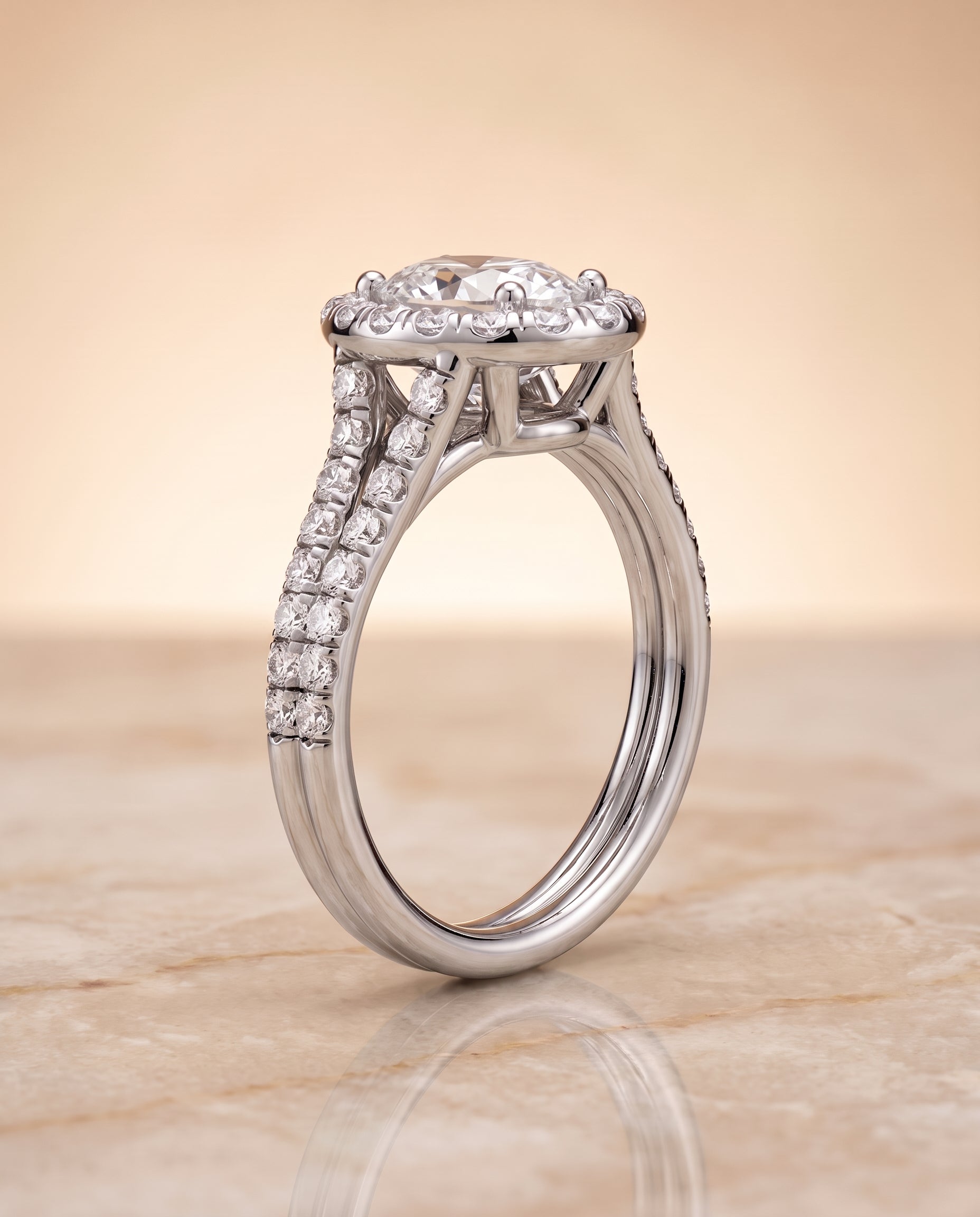 The Lira setting for oval diamonds, made to order in Platinum | RockHer