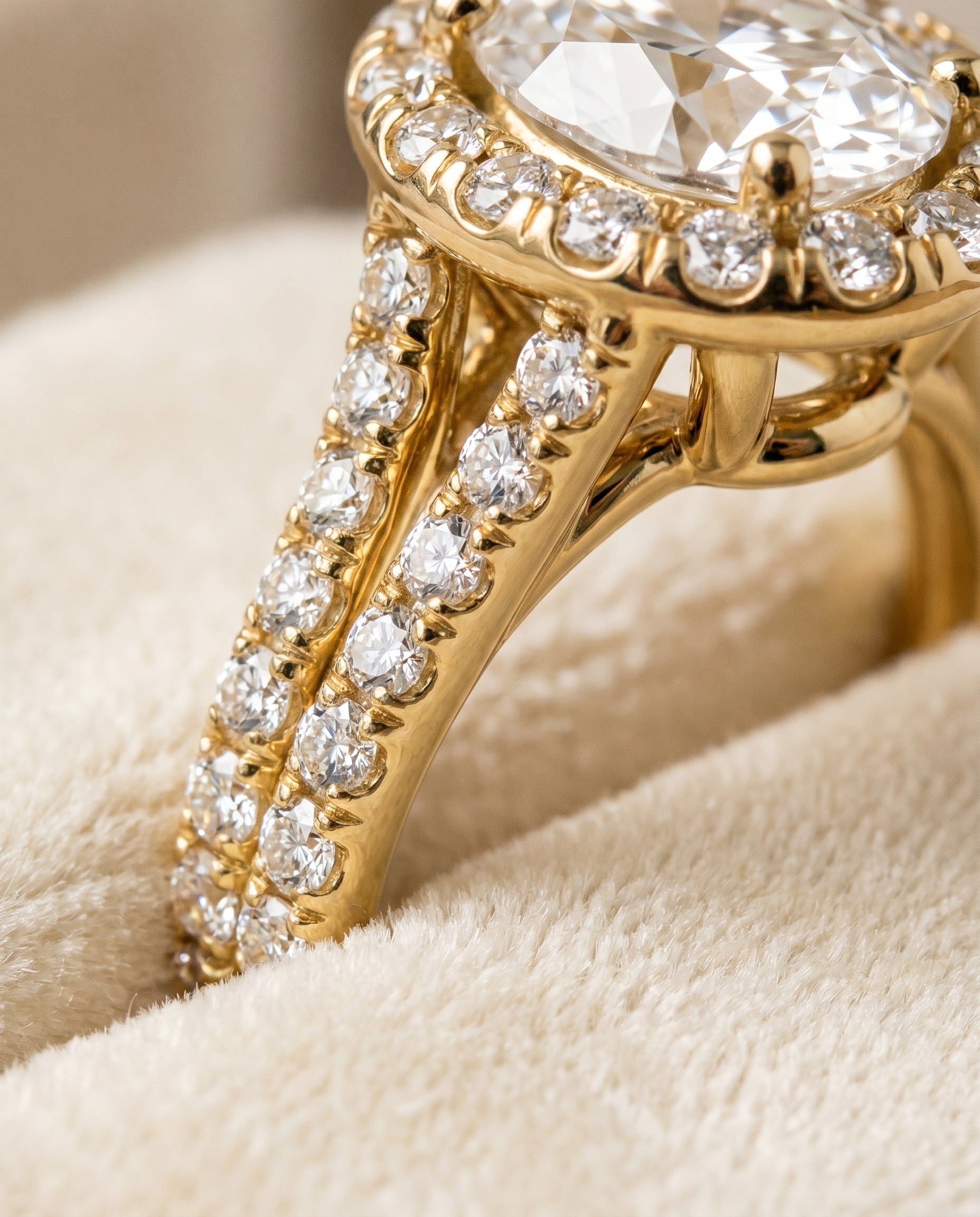 18K Yellow Gold band of The Lira oval engagement ring setting | RockHer