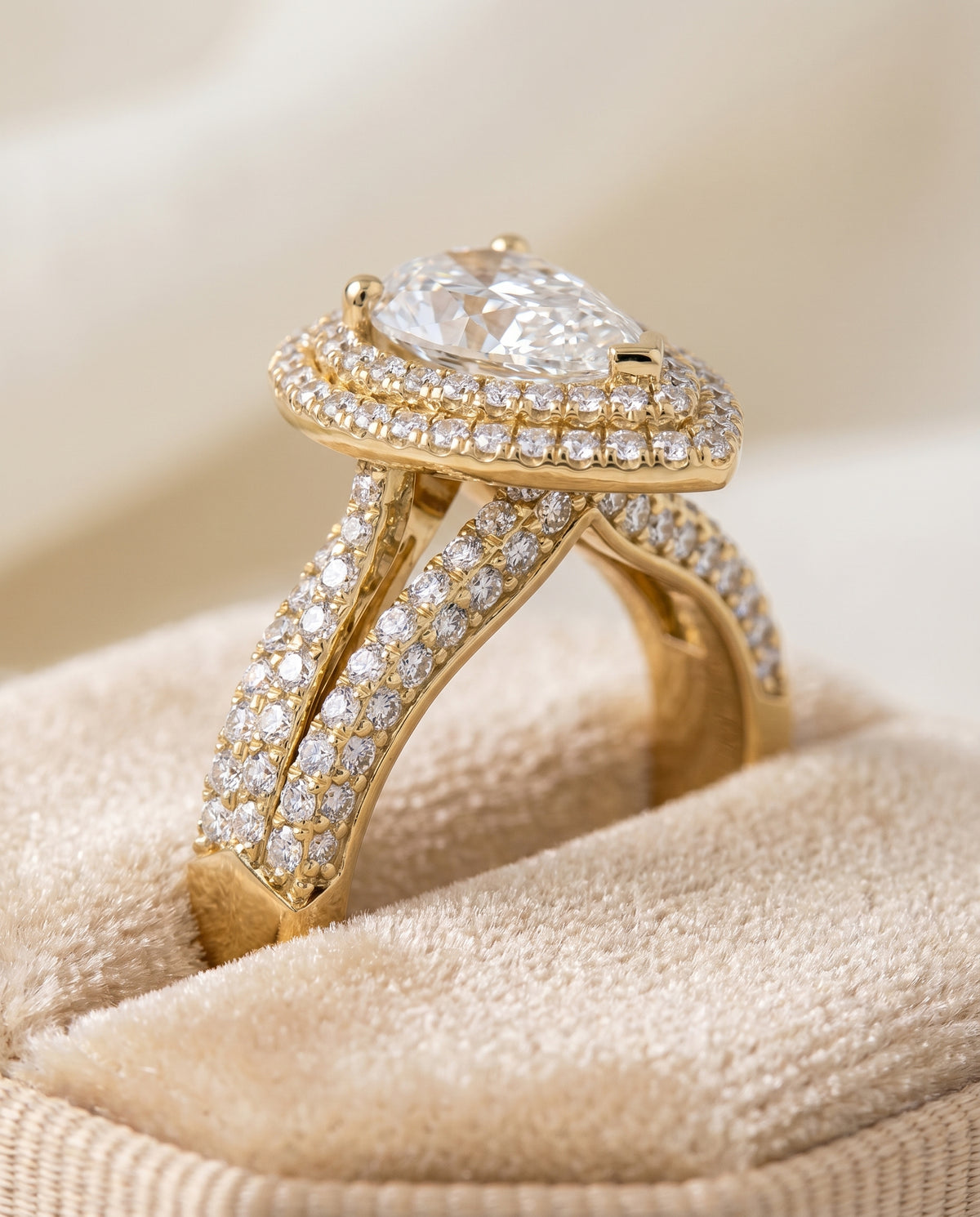 18K Yellow Gold band of The Mariah pear engagement ring setting | RockHer