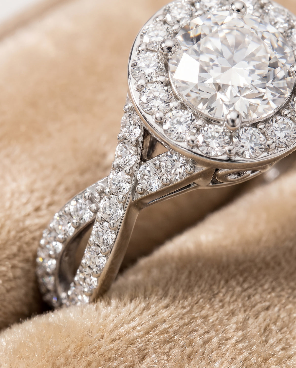 The Melody Twisted Lattice Halo Round Engagement Ring Setting in 18K White Gold